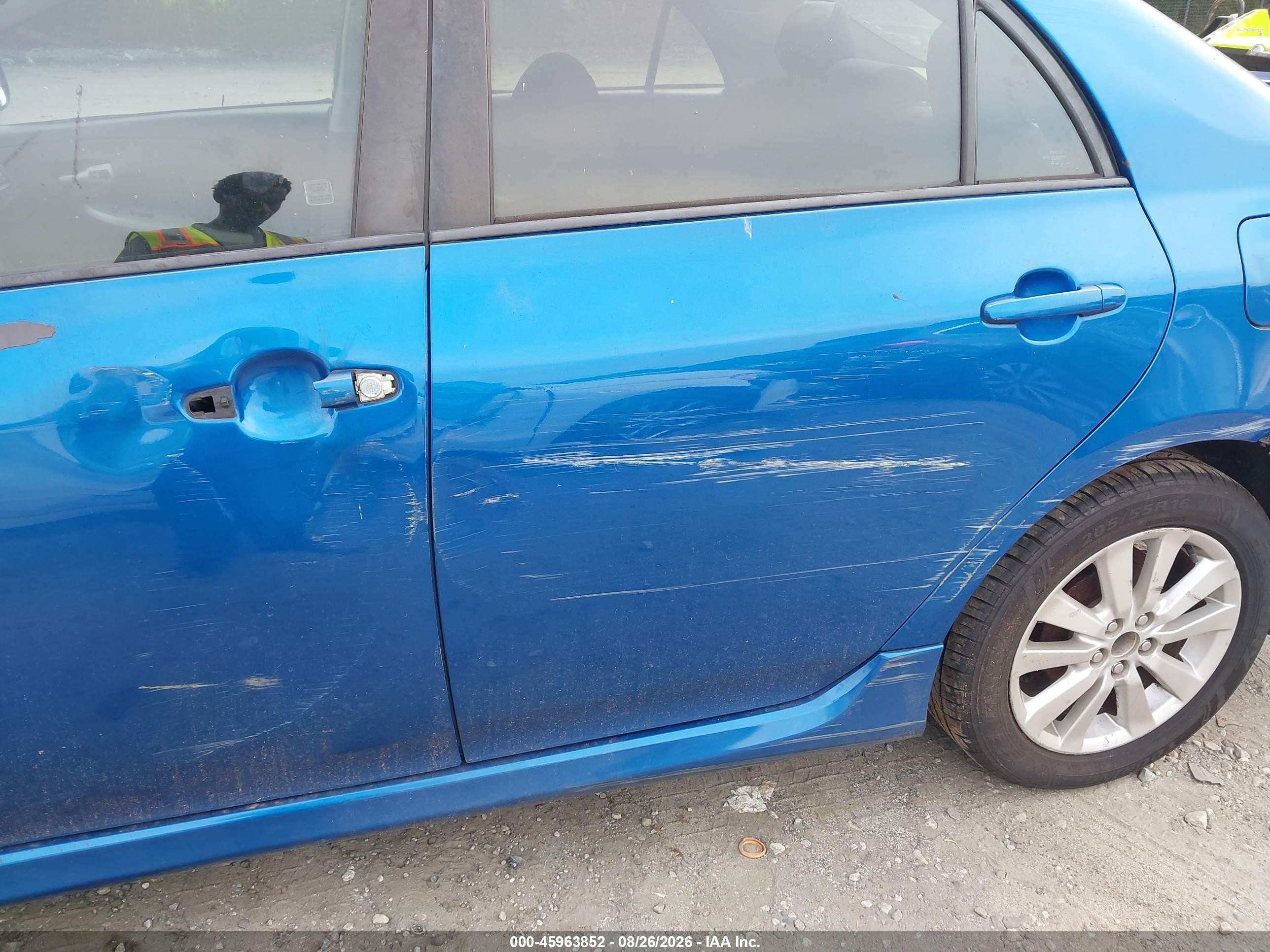 2010 Toyota Corolla S Blue vin: 2T1BU4EE5AC514653