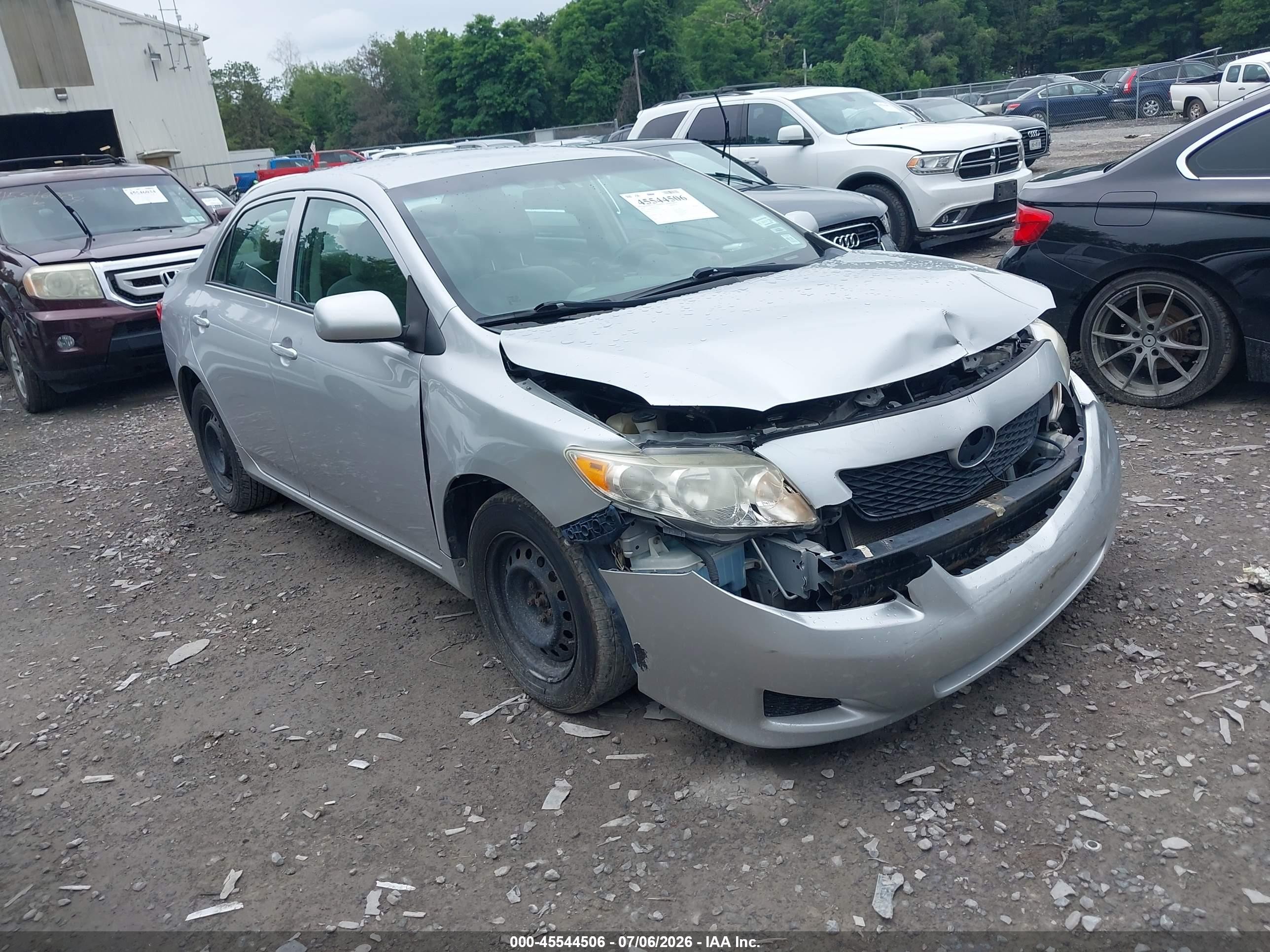 2010 Toyota Corolla Le Silver vin: 2T1BU4EE5AC520193