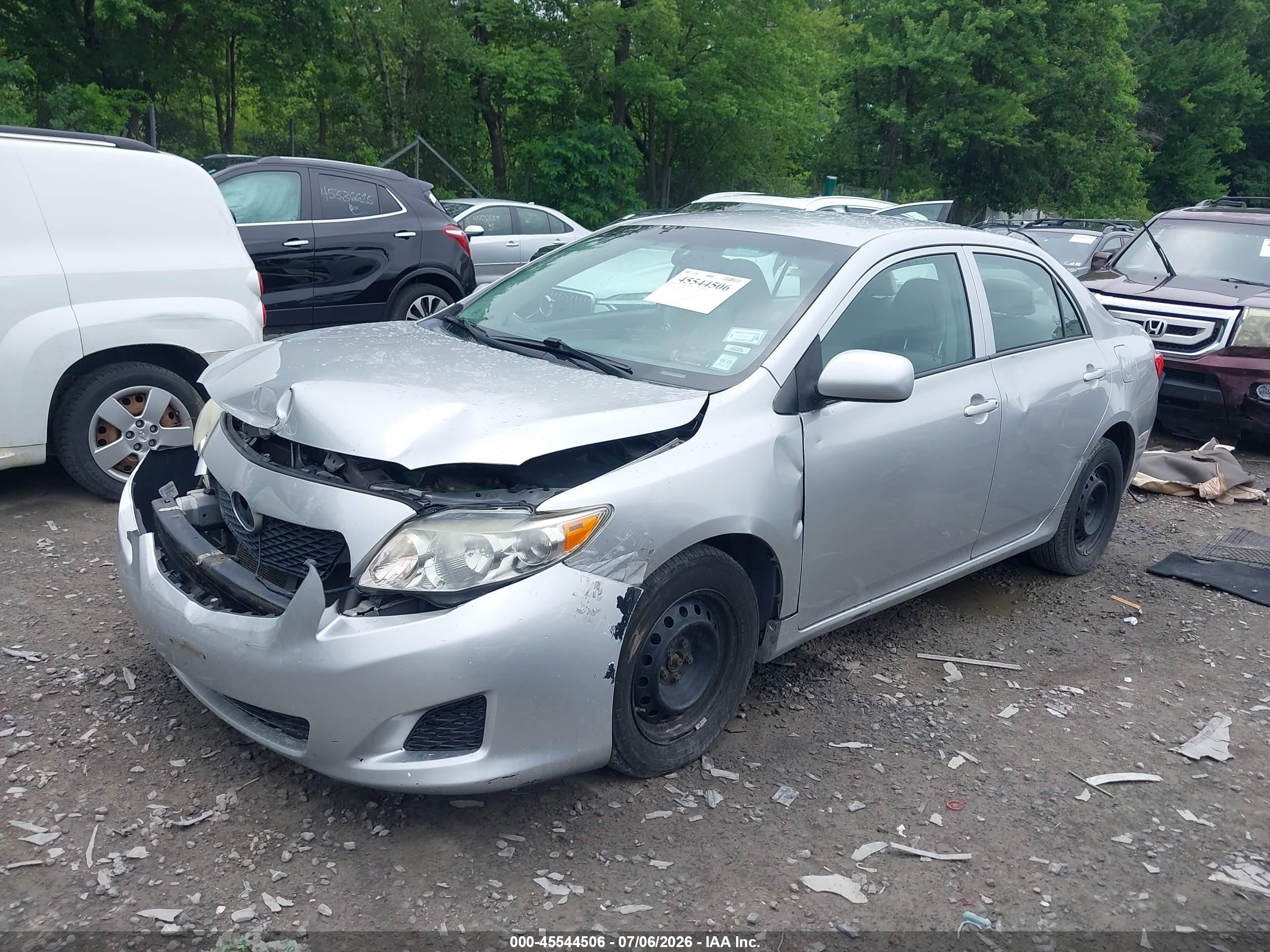 2010 Toyota Corolla Le Silver vin: 2T1BU4EE5AC520193