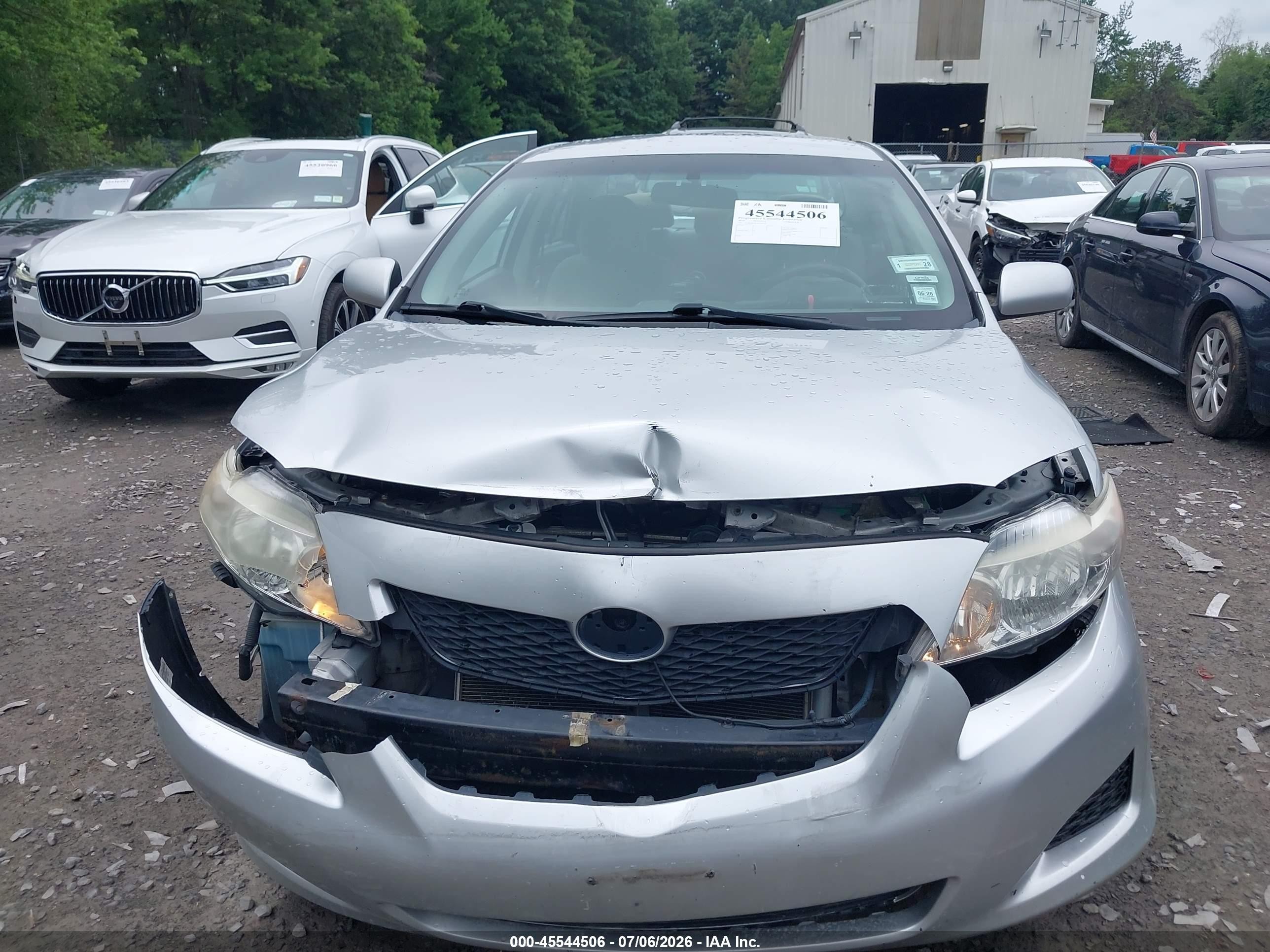 2010 Toyota Corolla Le Silver vin: 2T1BU4EE5AC520193