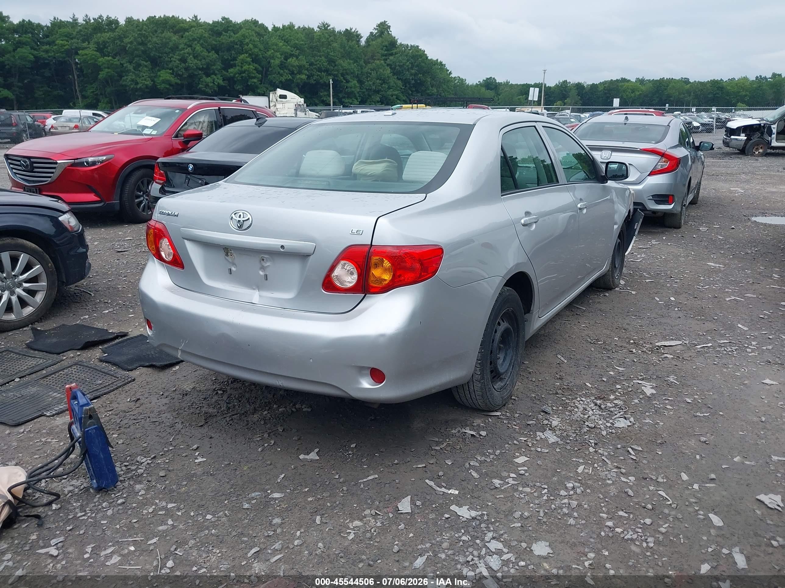 2010 Toyota Corolla Le Silver vin: 2T1BU4EE5AC520193