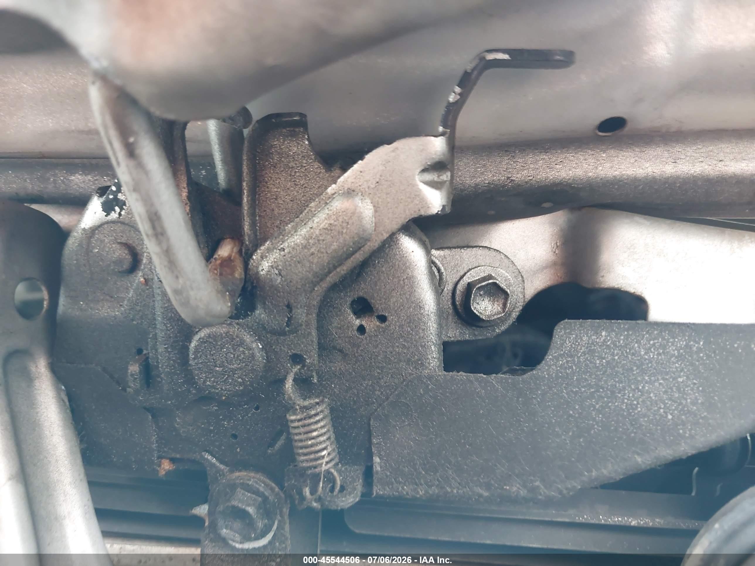 2010 Toyota Corolla Le Silver vin: 2T1BU4EE5AC520193