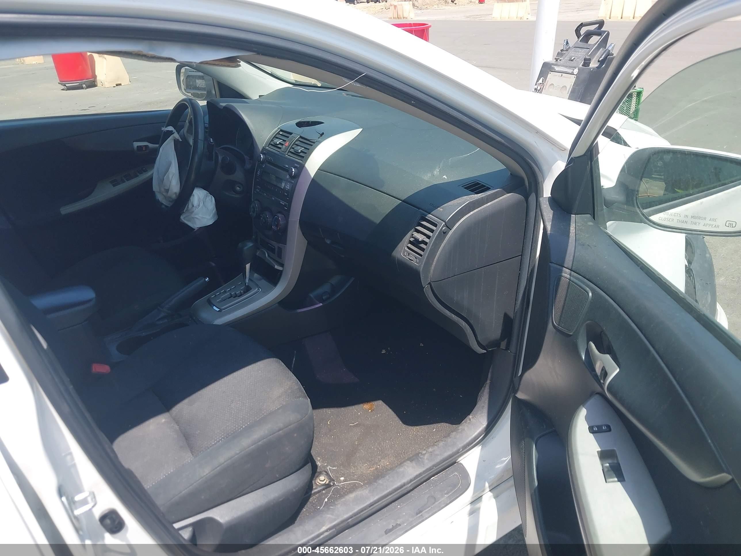 2010 Toyota Corolla S White vin: 2T1BU4EE5AC521201