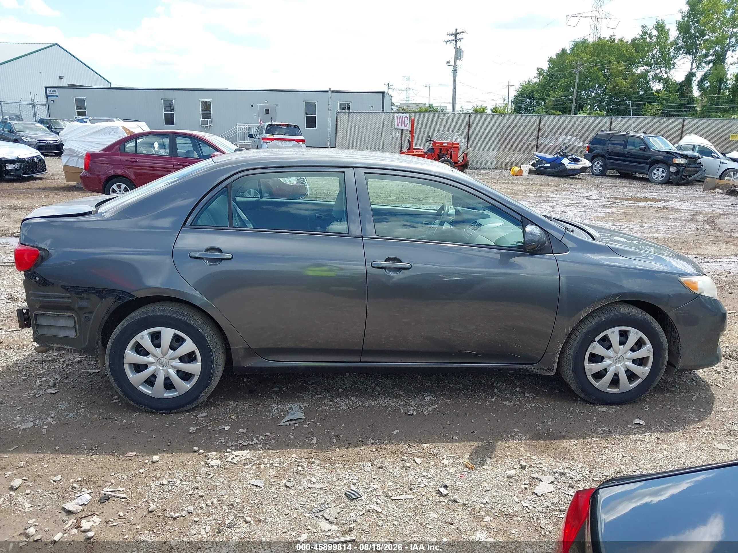 2010 Toyota Corolla Le Gray vin: 2T1BU4EE5AC528892
