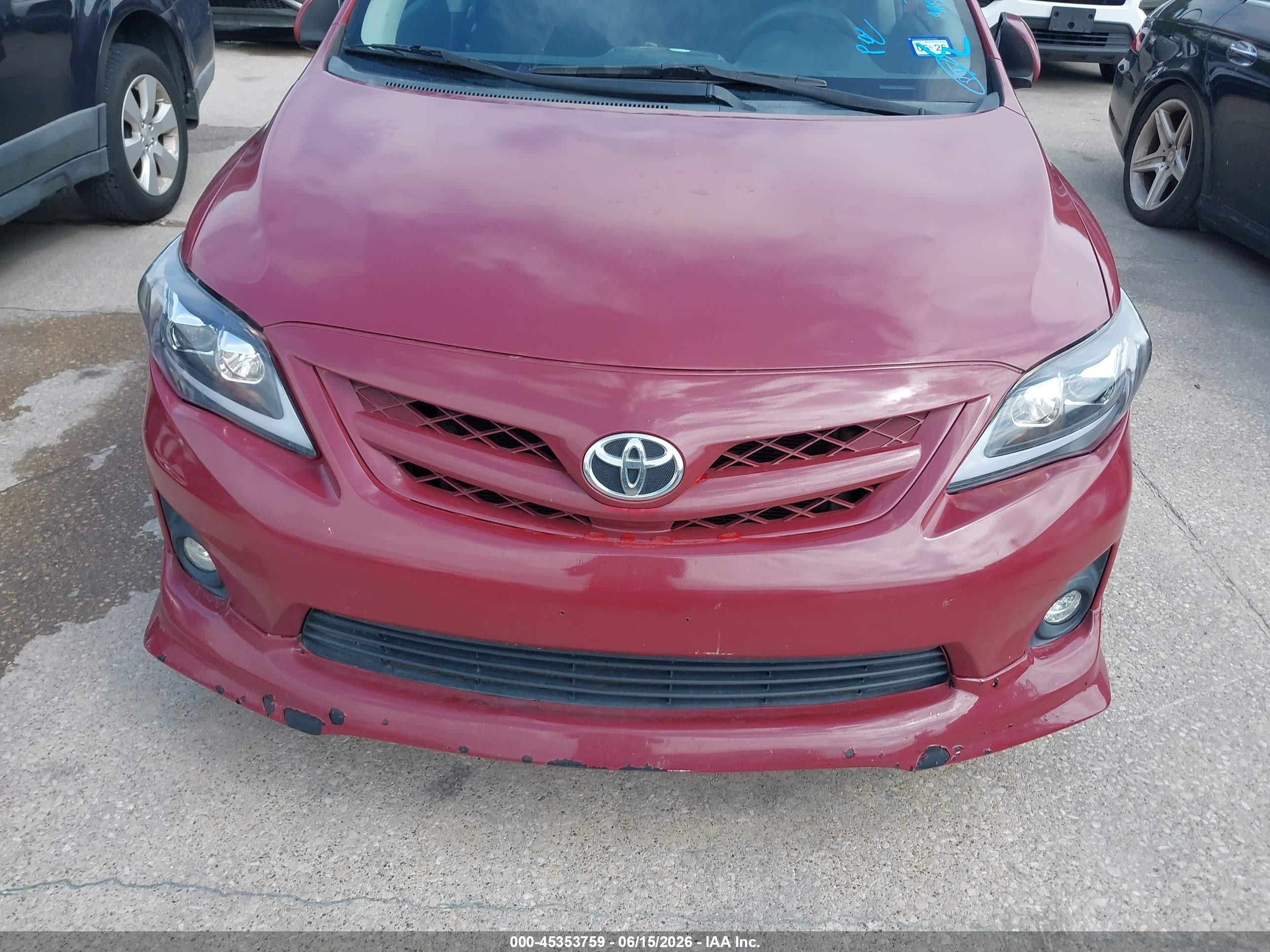 2011 Toyota Corolla S Maroon vin: 2T1BU4EE5BC537562