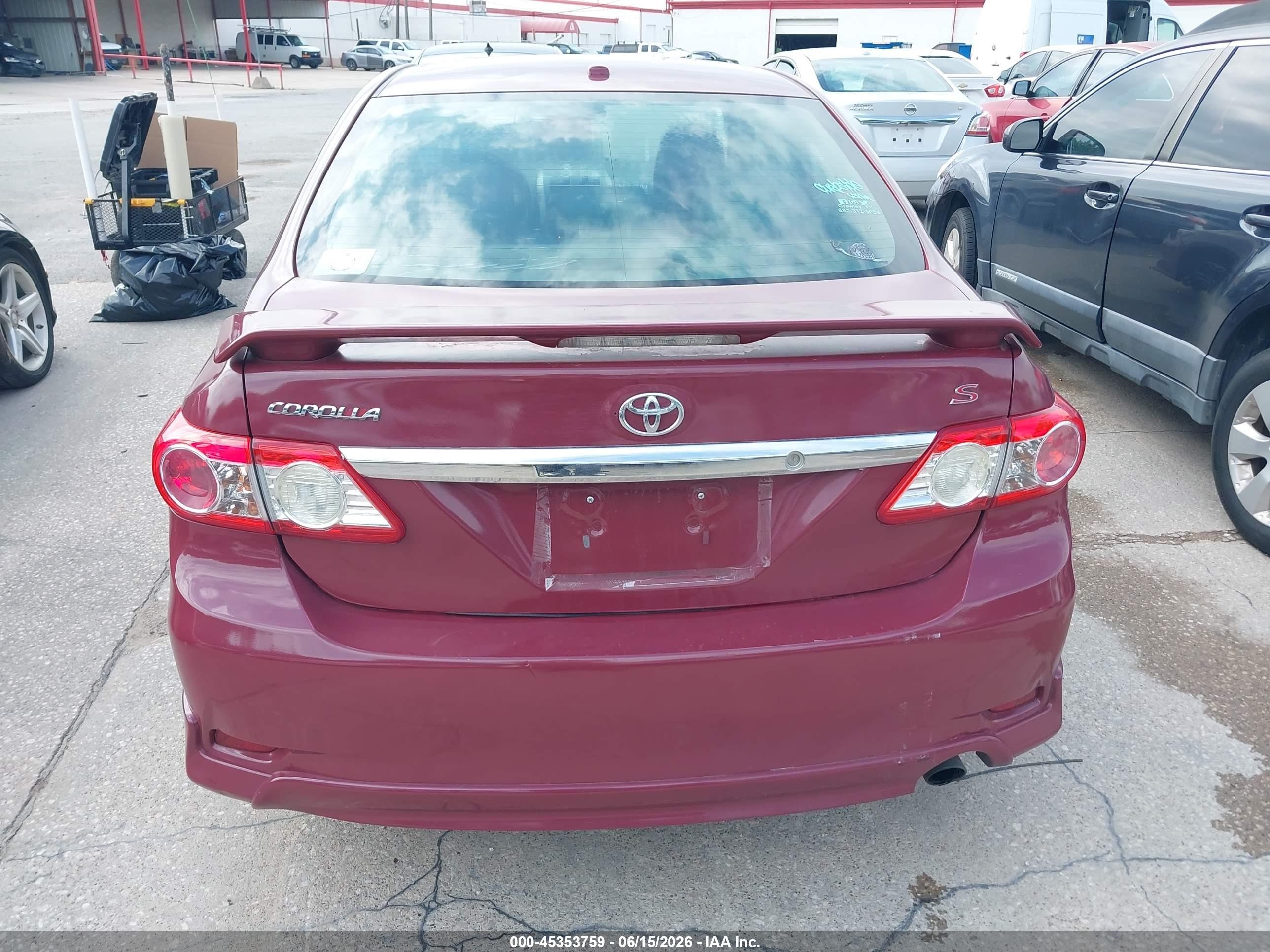 2011 Toyota Corolla S Maroon vin: 2T1BU4EE5BC537562