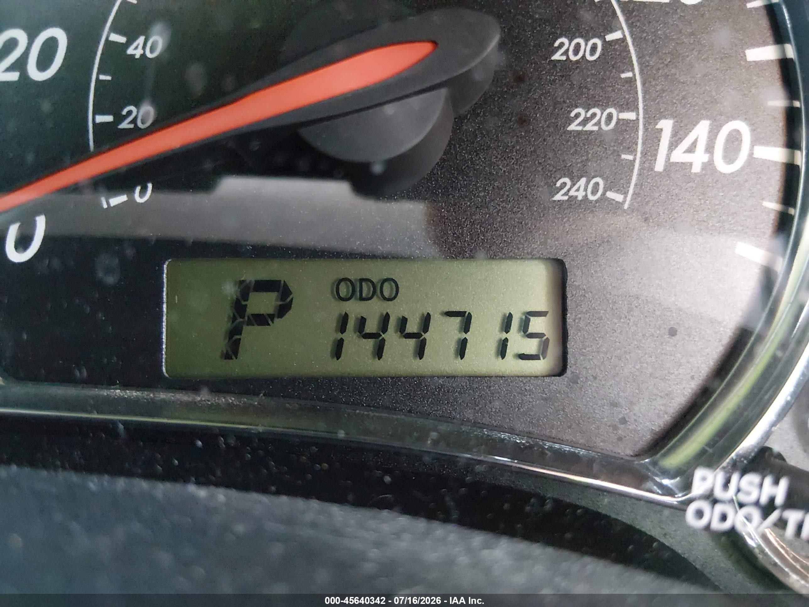 2011 Toyota Corolla S Серебряный vin: 2T1BU4EE5BC540400