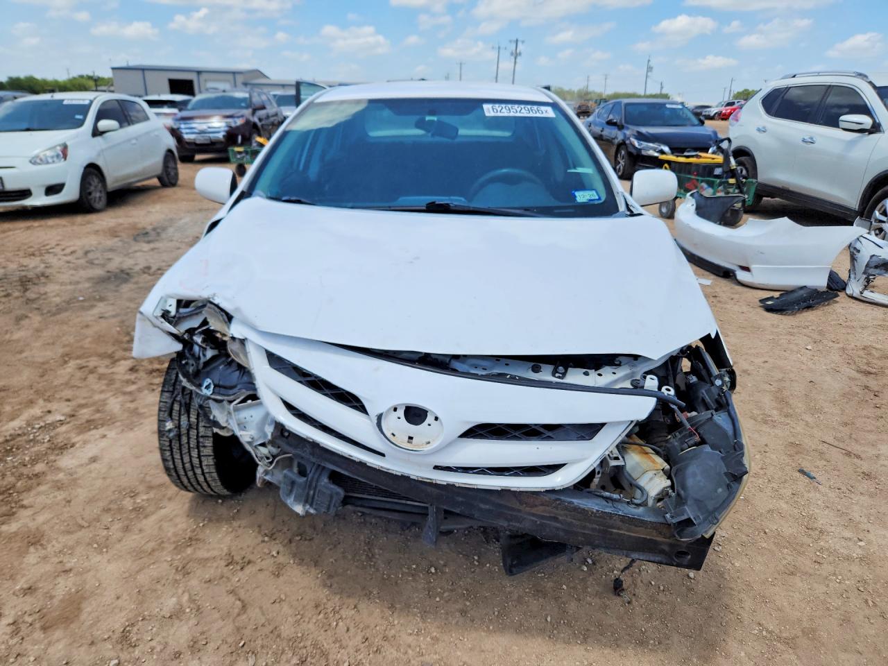 2011 Toyota Corolla S White vin: 2T1BU4EE5BC548576