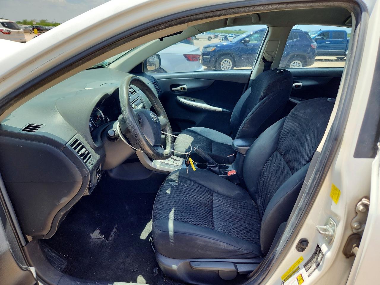 2011 Toyota Corolla S White vin: 2T1BU4EE5BC548576