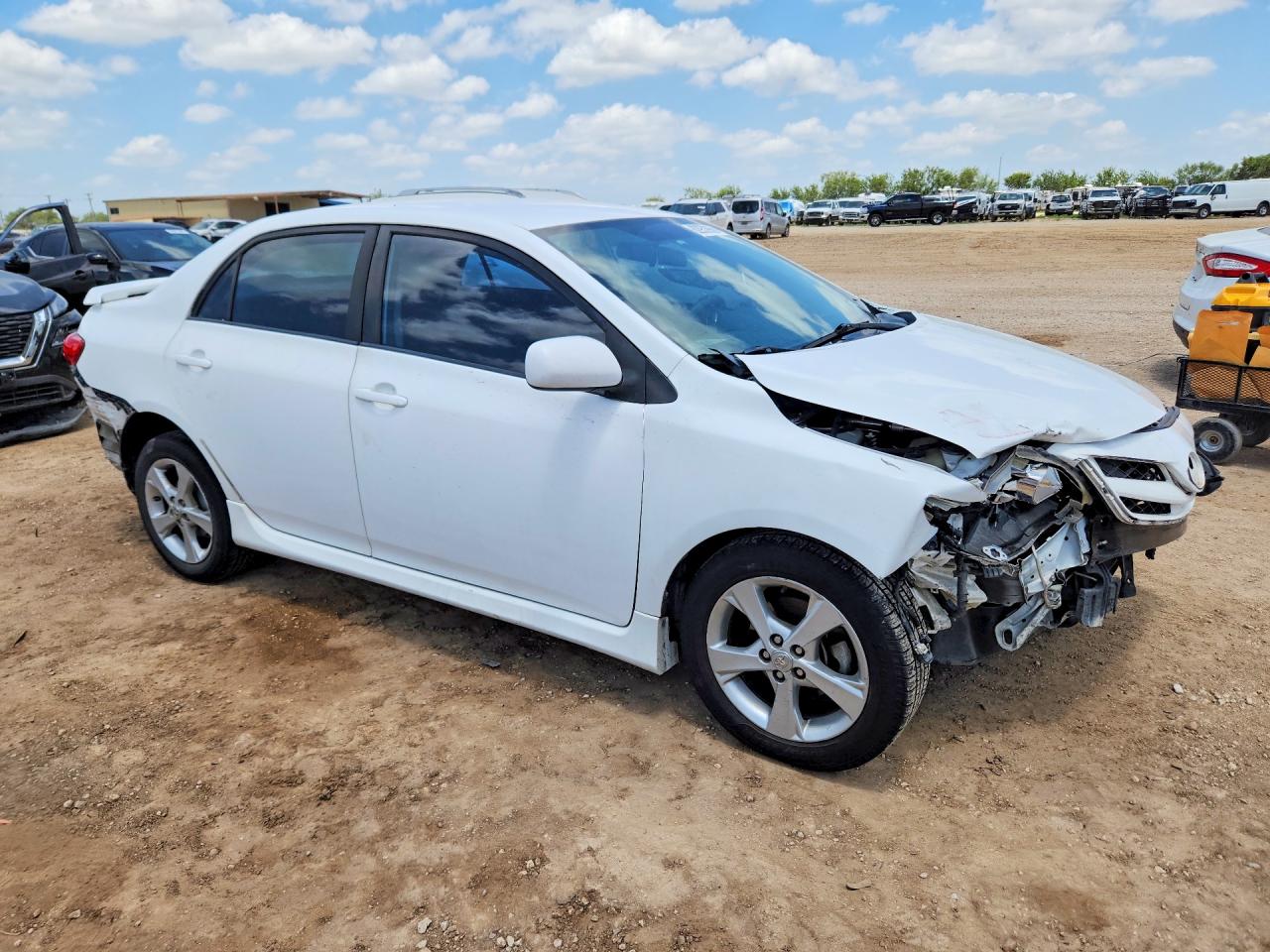 2011 Toyota Corolla S White vin: 2T1BU4EE5BC548576