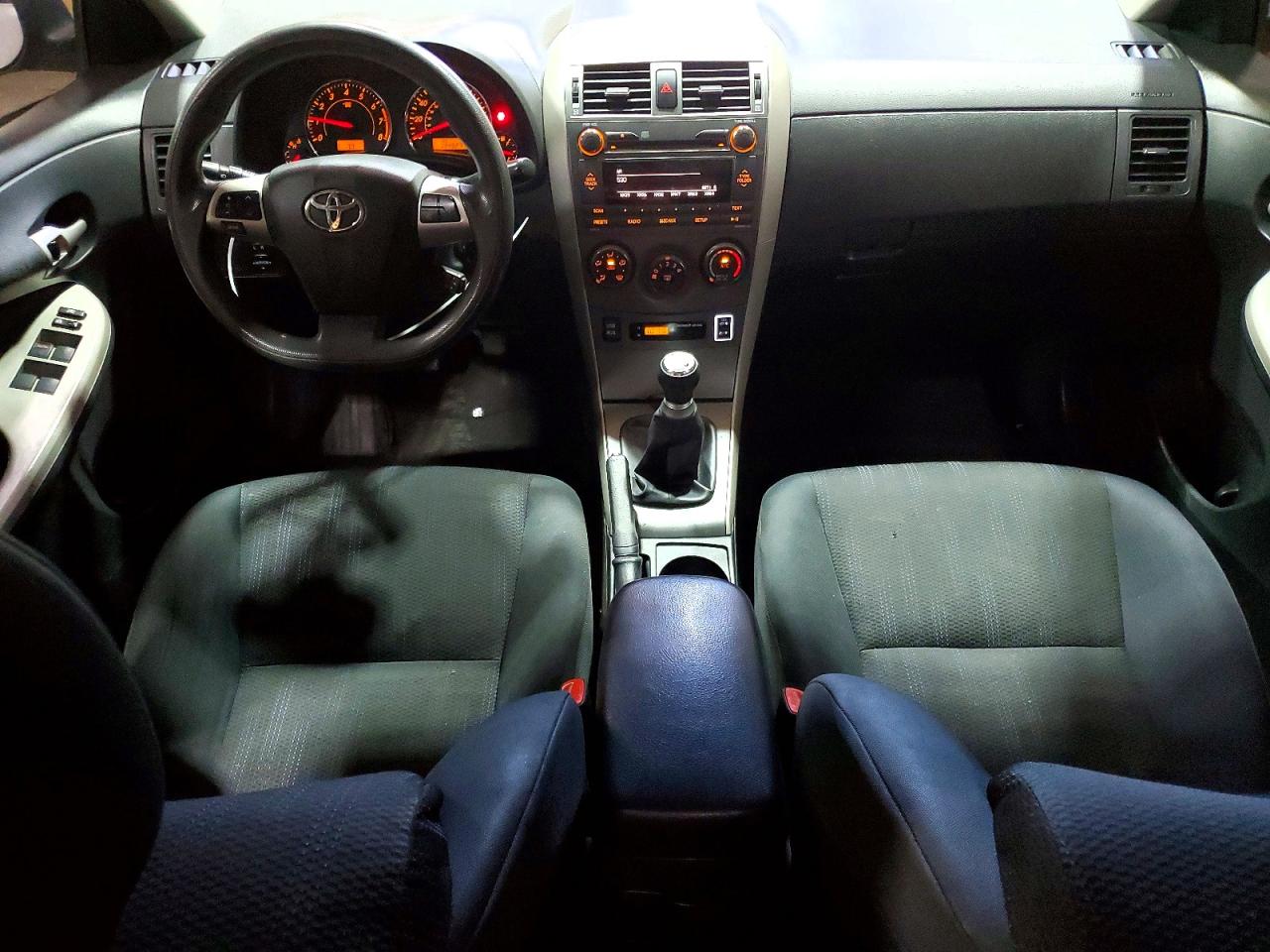 2011 Toyota Corolla S Silver vin: 2T1BU4EE5BC566270