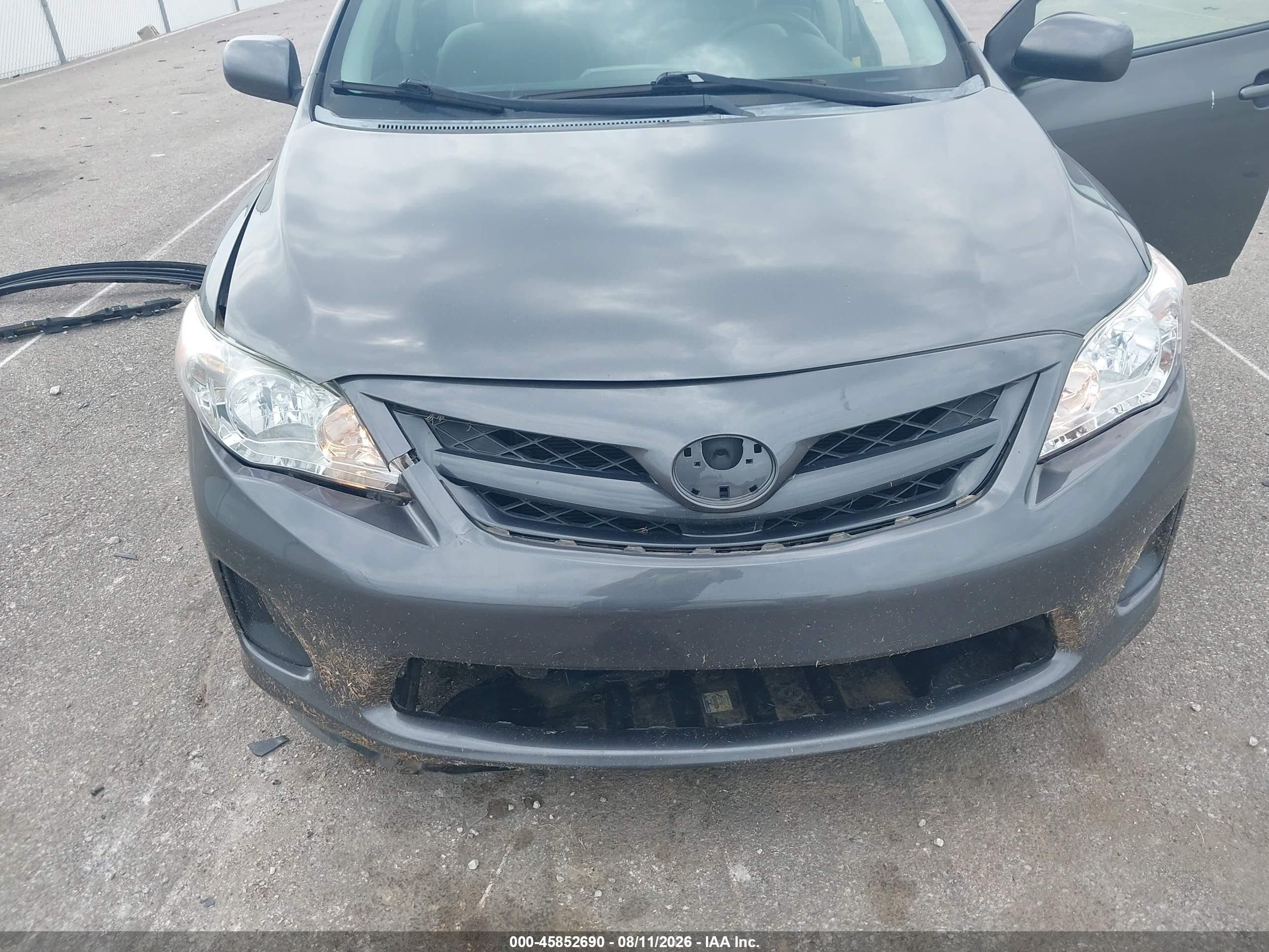 2011 Toyota Corolla Le Gray vin: 2T1BU4EE5BC569427