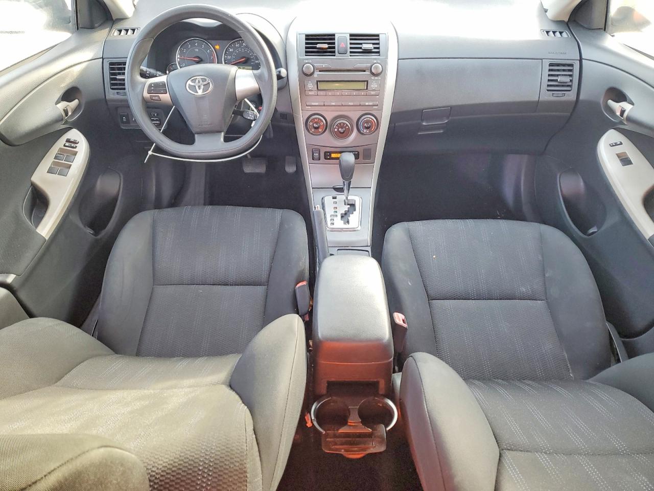 2011 Toyota Corolla Base White vin: 2T1BU4EE5BC581156