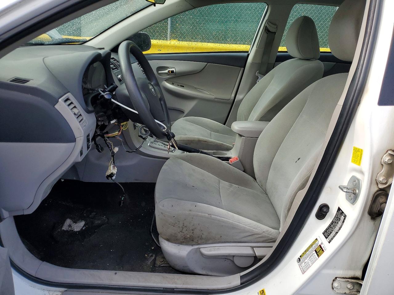 2011 Toyota Corolla Le White vin: 2T1BU4EE5BC587068