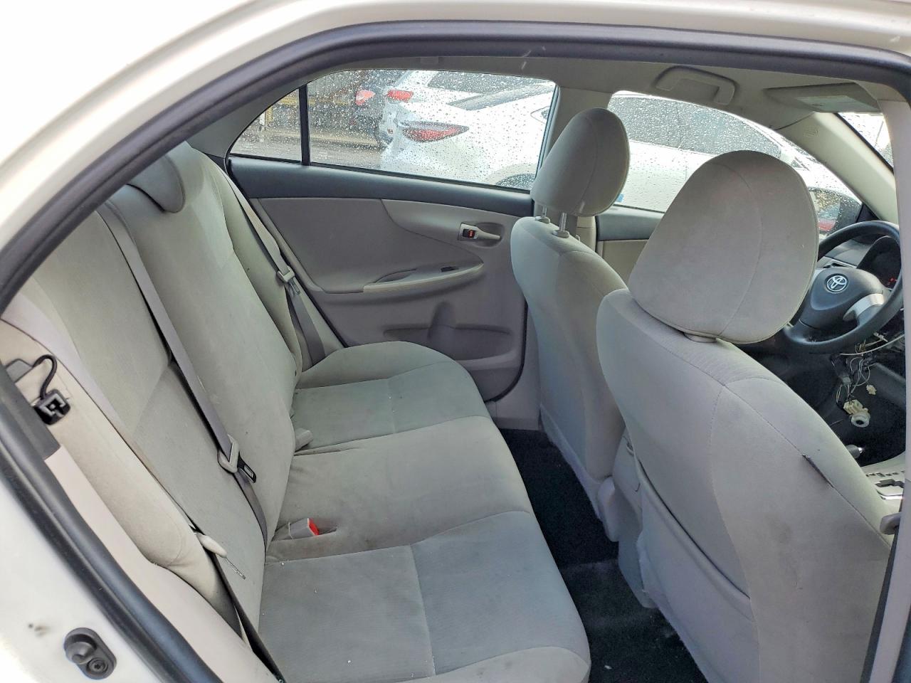 2011 Toyota Corolla Le White vin: 2T1BU4EE5BC587068