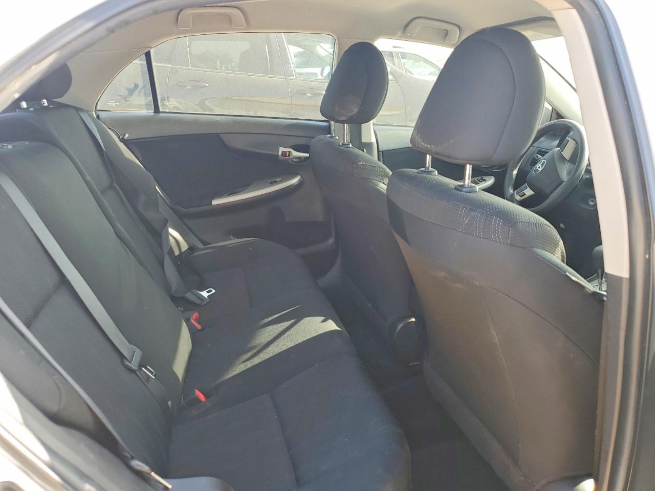 2011 Toyota Corolla S White vin: 2T1BU4EE5BC595459