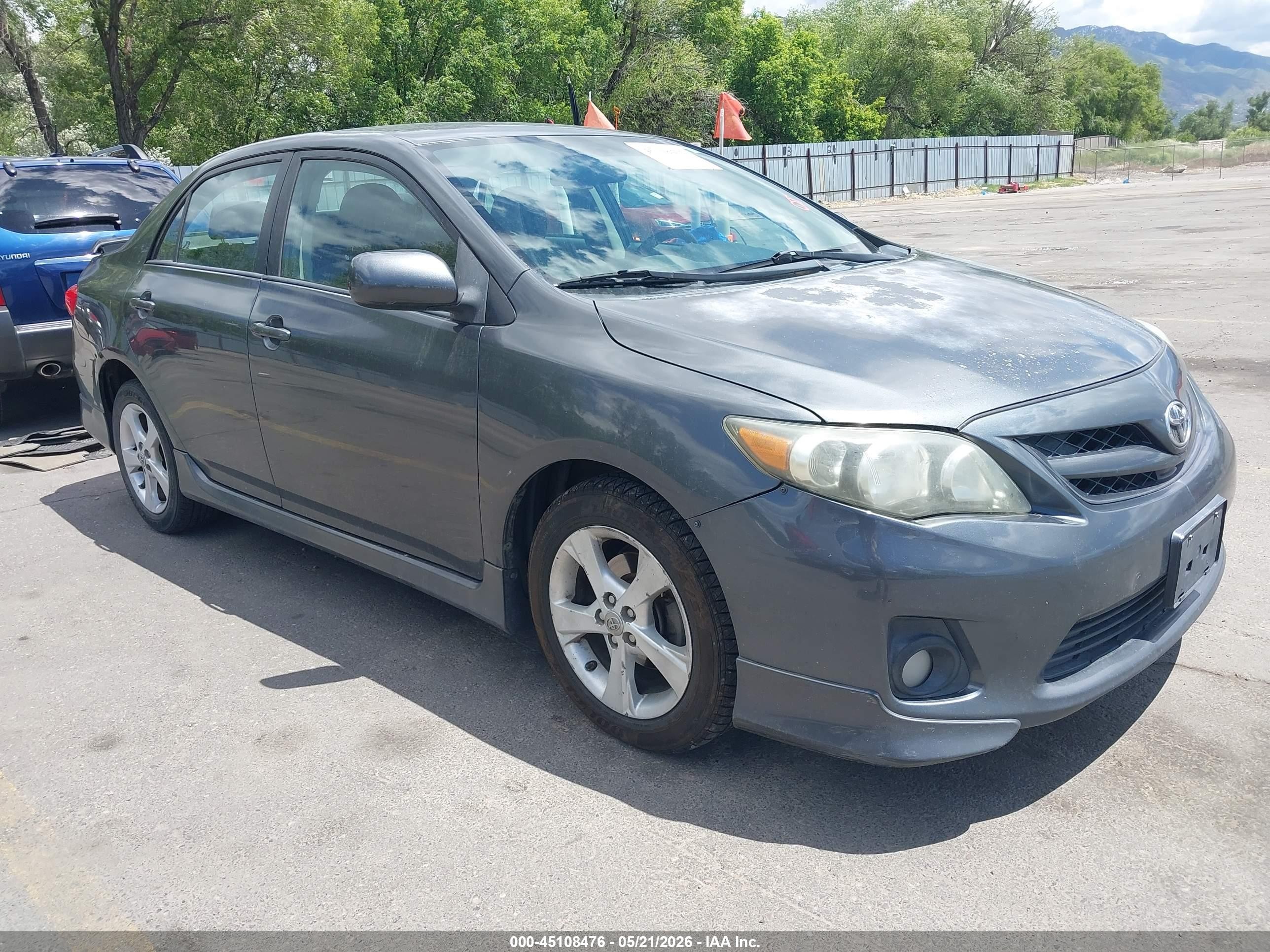 2011 Toyota Corolla S Серый vin: 2T1BU4EE5BC596885