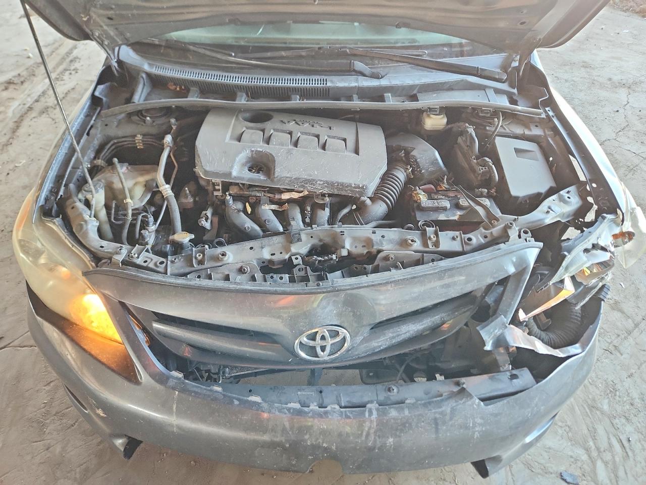 2011 Toyota Corolla Le Gray vin: 2T1BU4EE5BC604855
