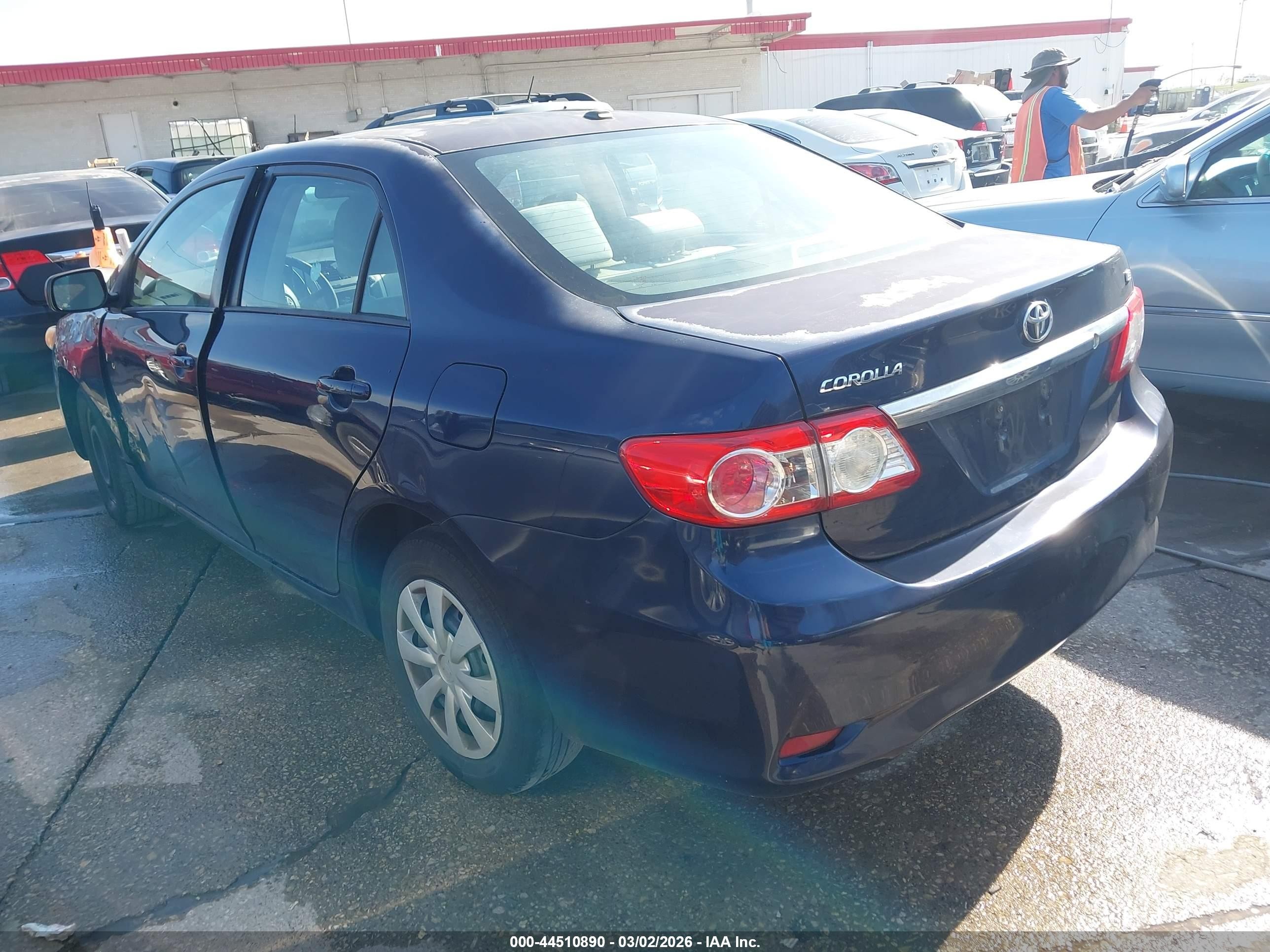 2011 Toyota Corolla Le Blue vin: 2T1BU4EE5BC616519