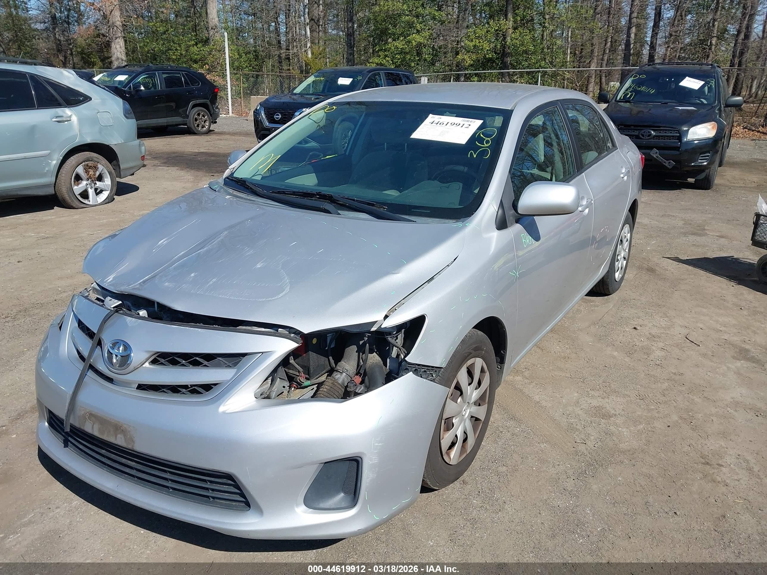 2011 Toyota Corolla Le Silver vin: 2T1BU4EE5BC626001