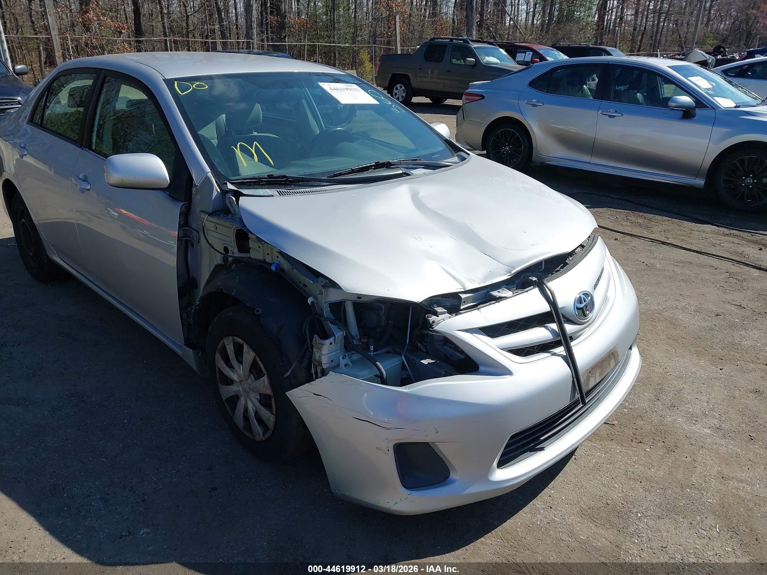 2011 Toyota Corolla Le Silver vin: 2T1BU4EE5BC626001
