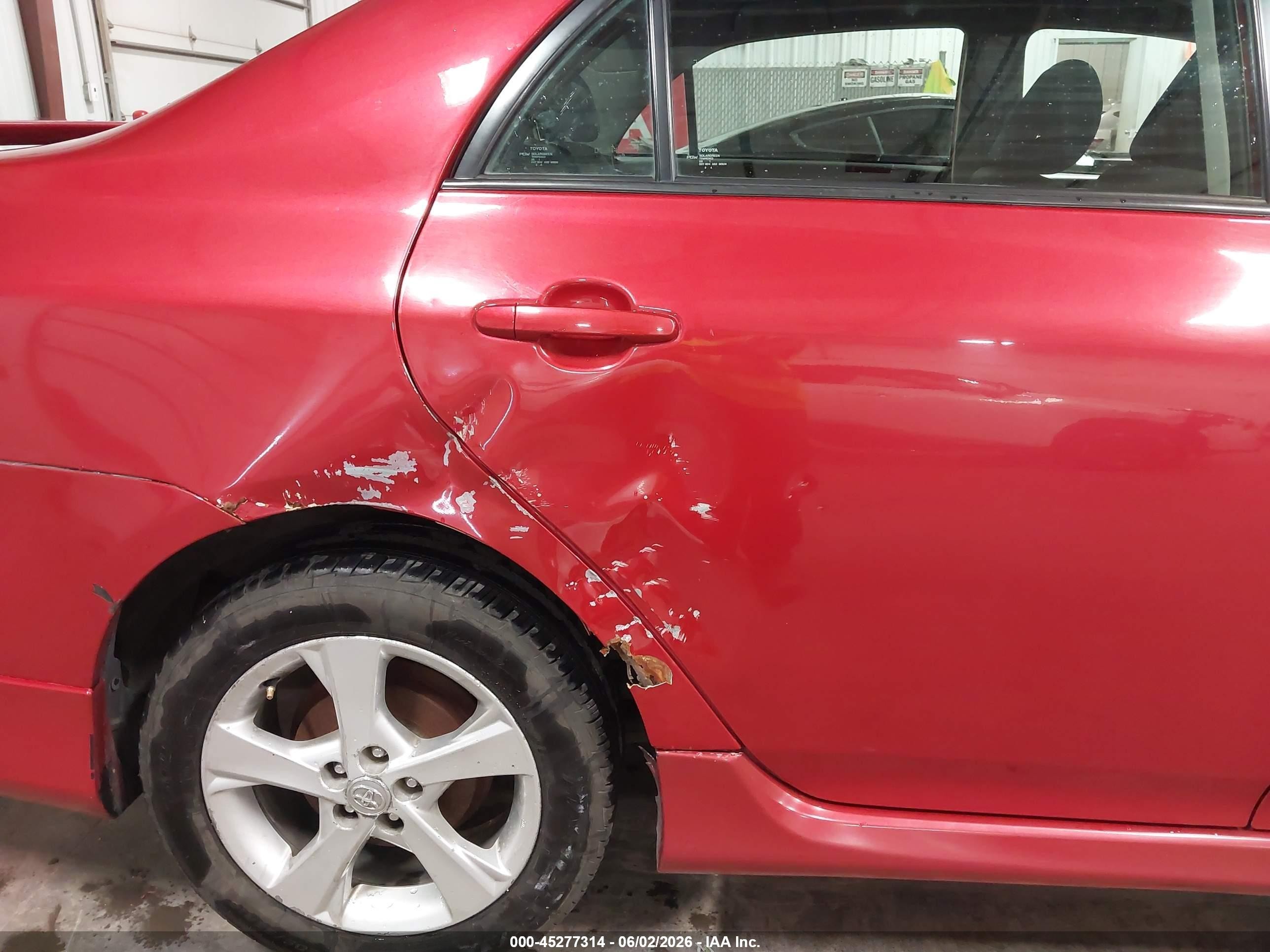 2011 Toyota Corolla S Red vin: 2T1BU4EE5BC648323