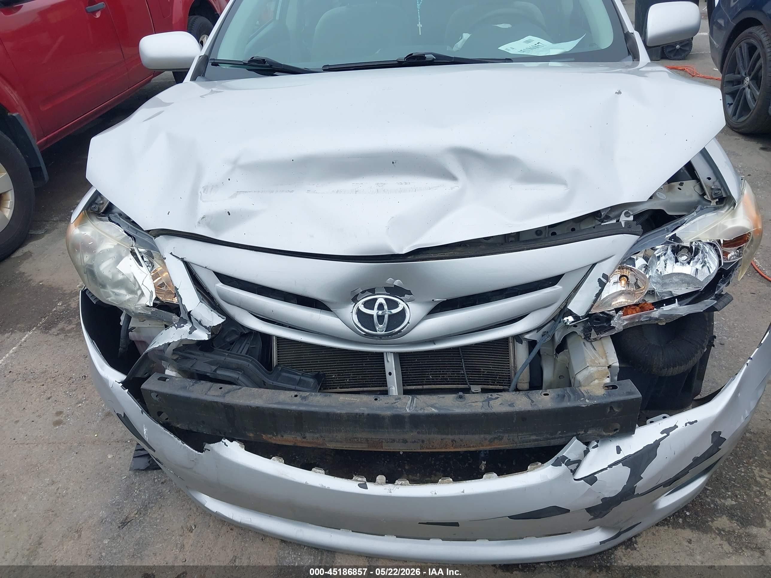 2011 Toyota Corolla Le Silver vin: 2T1BU4EE5BC648709