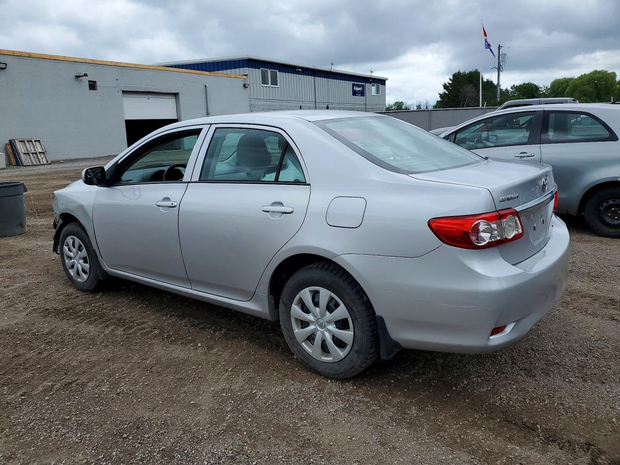 2011 Toyota Corolla Base Silver vin: 2T1BU4EE5BC669172