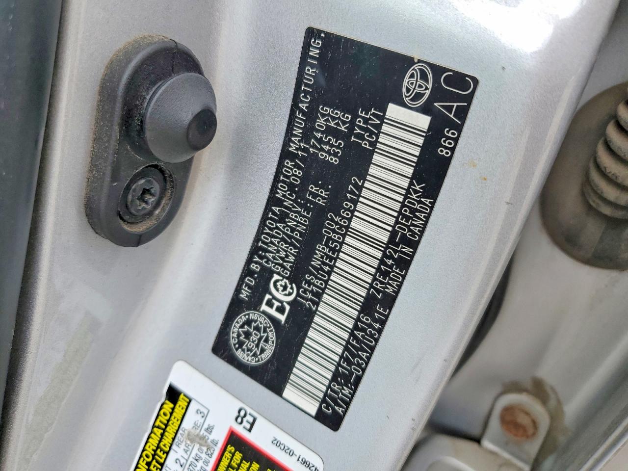 2011 Toyota Corolla Base Silver vin: 2T1BU4EE5BC669172