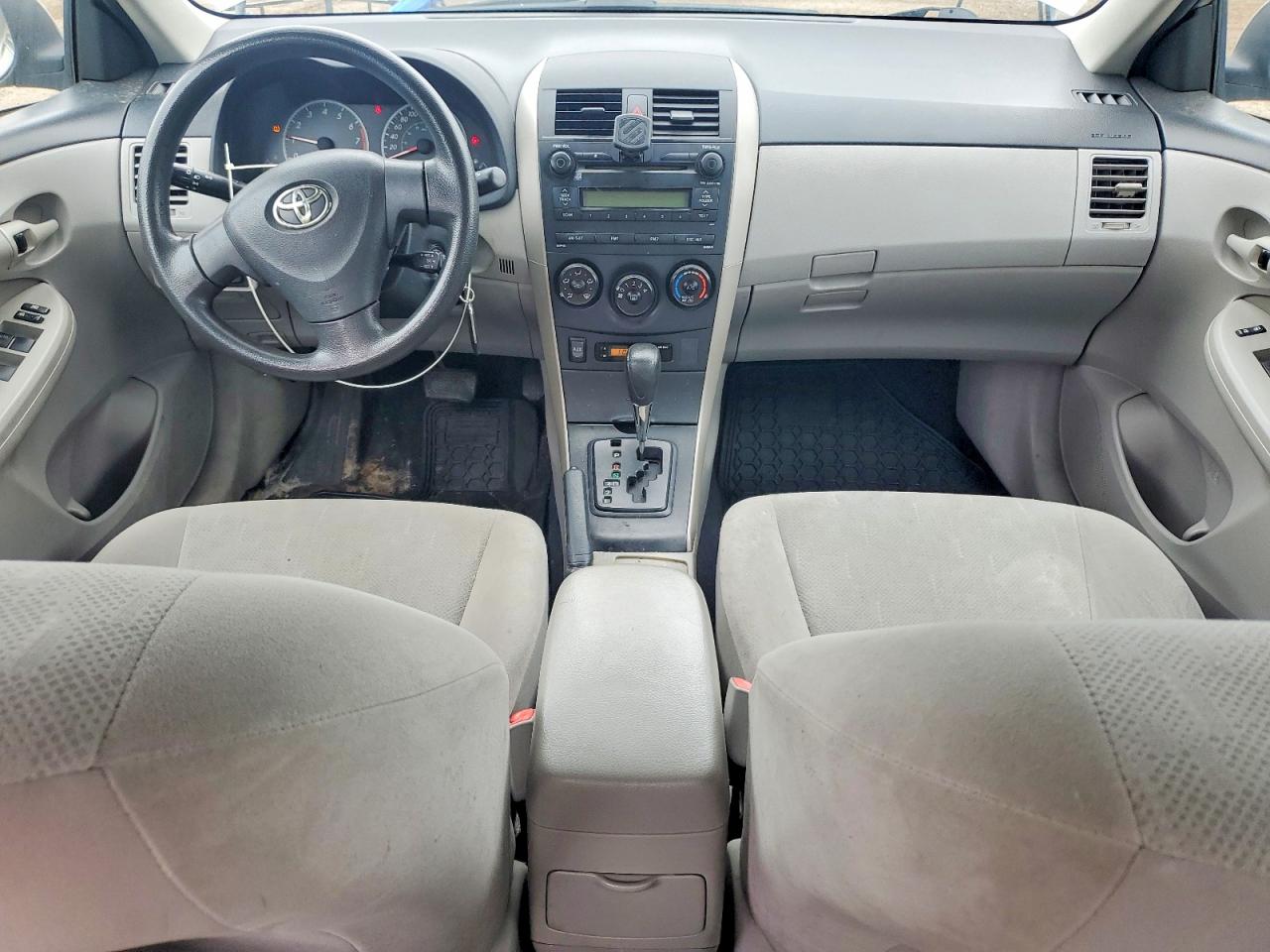 2011 Toyota Corolla Base Silver vin: 2T1BU4EE5BC669172