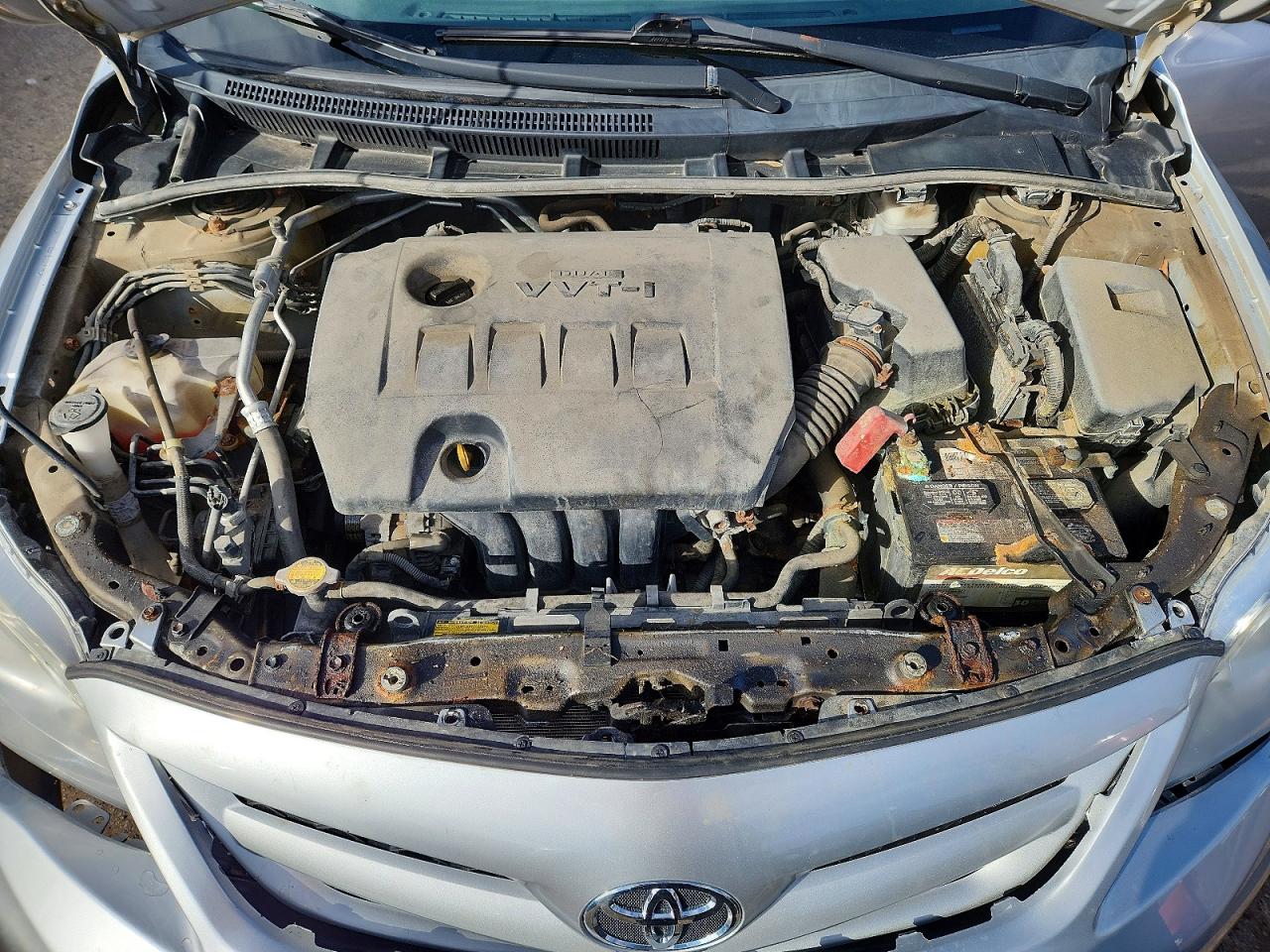 2011 Toyota Corolla Base Silver vin: 2T1BU4EE5BC670340