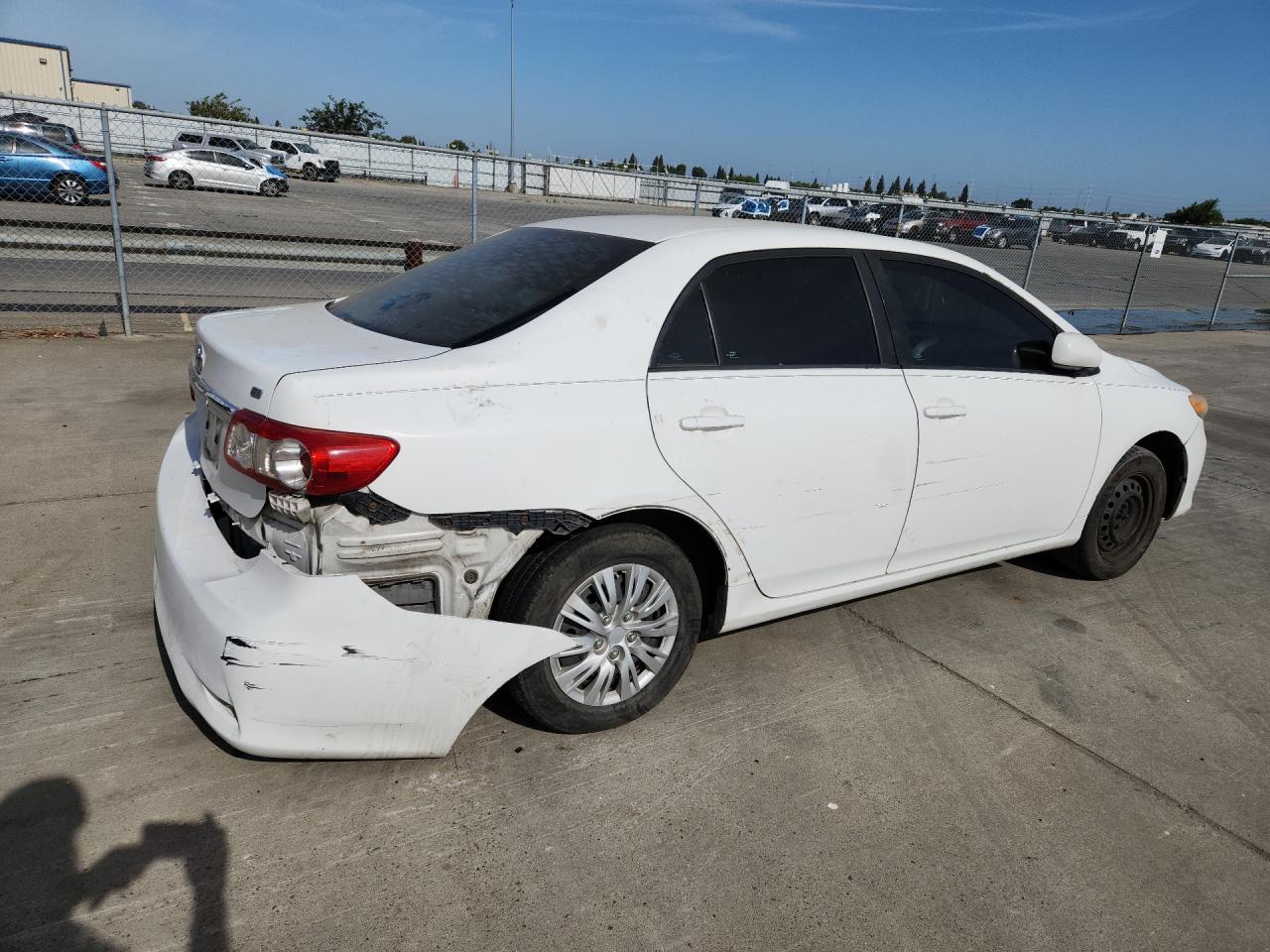 2011 Toyota Corolla Le White vin: 2T1BU4EE5BC673559 Damage: Right Qtr Panel, Dent(S) W/ Paint Dmg, 3 To 4 Inches