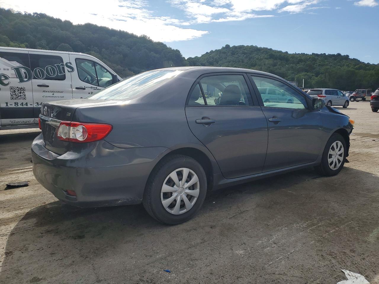 2011 Toyota Corolla Le Gray vin: 2T1BU4EE5BC681919