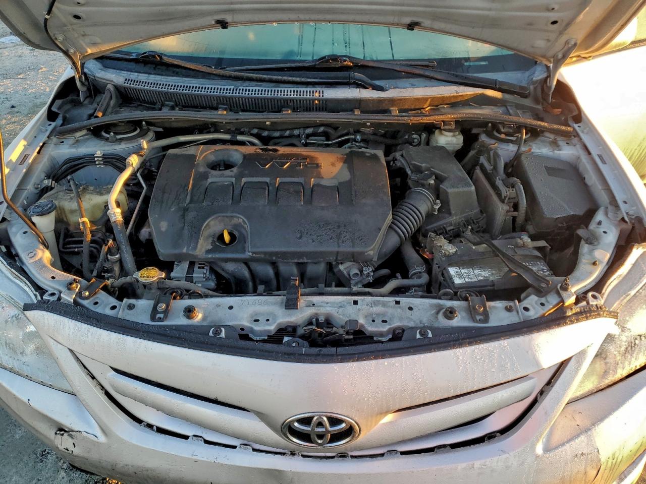 2011 Toyota Corolla Silver vin: 2T1BU4EE5BC684822