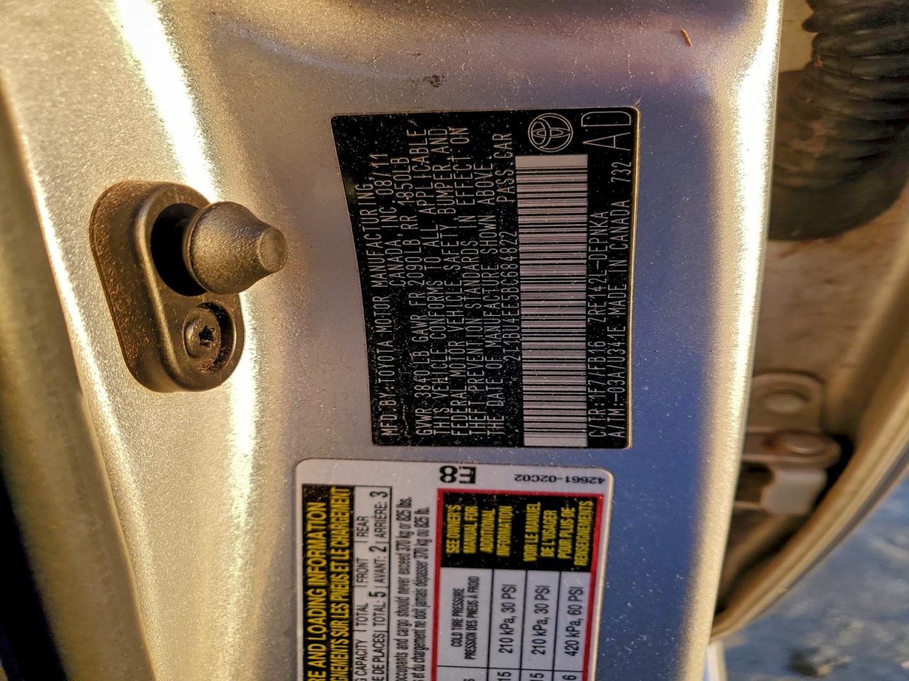2011 Toyota Corolla Silver vin: 2T1BU4EE5BC684822