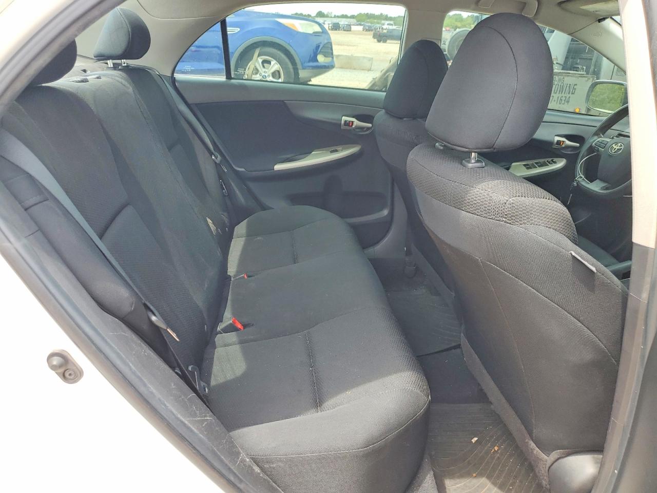 2011 Toyota Corolla S Белый vin: 2T1BU4EE5BC685307