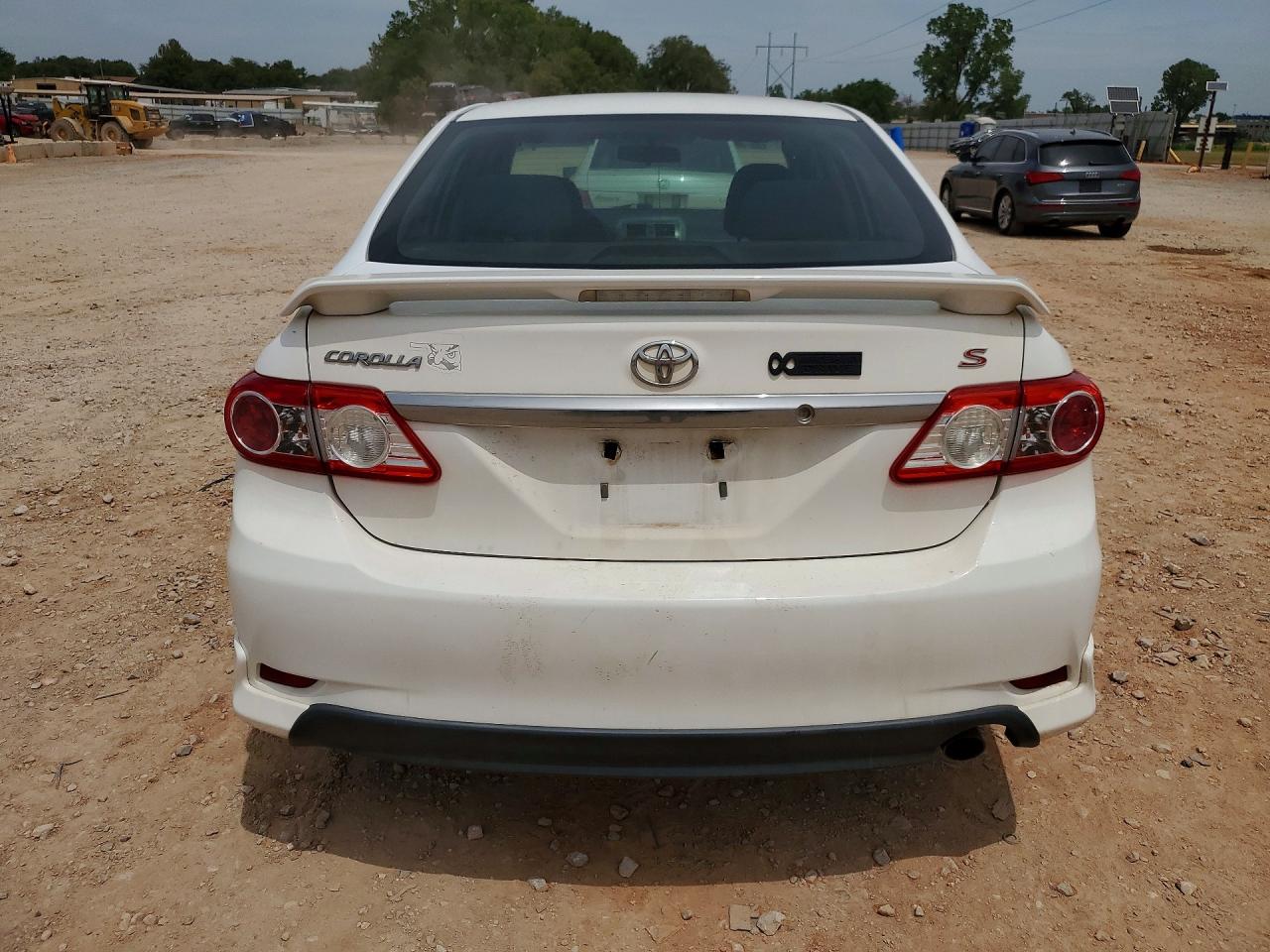 2011 Toyota Corolla S Белый vin: 2T1BU4EE5BC685307