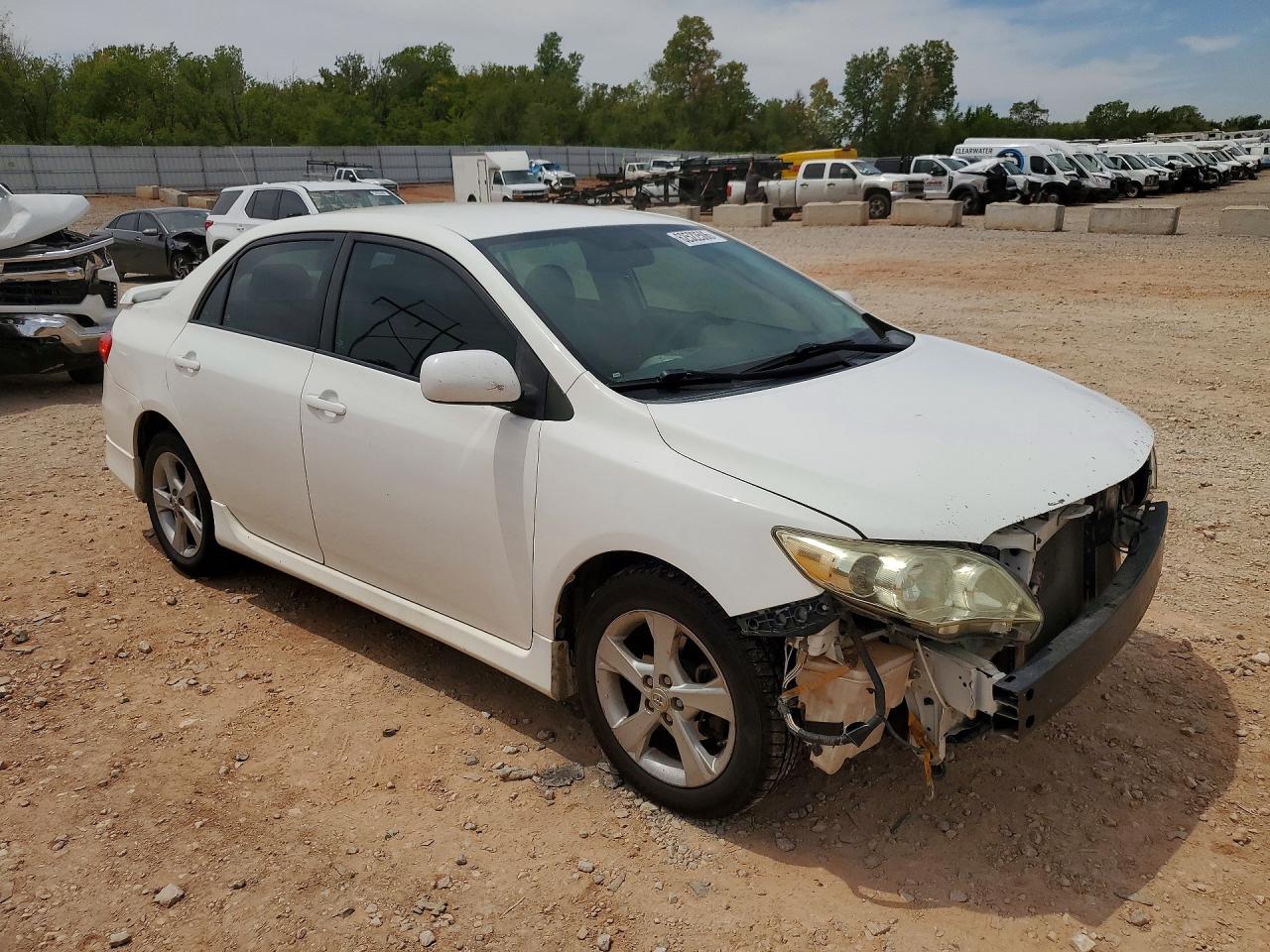 2011 Toyota Corolla S Белый vin: 2T1BU4EE5BC685307