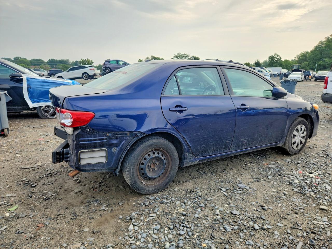 2011 Toyota Corolla Le Blue vin: 2T1BU4EE5BC687042