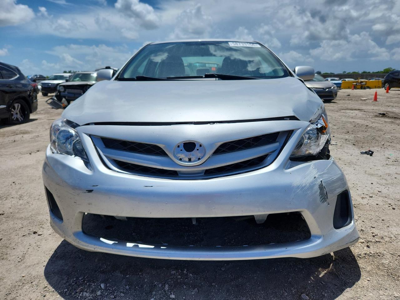 2011 Toyota Corolla Le Silver vin: 2T1BU4EE5BC688501