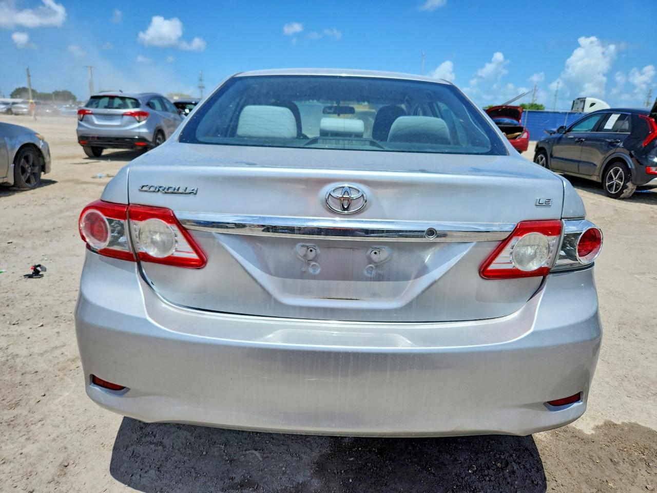 2011 Toyota Corolla Le Silver vin: 2T1BU4EE5BC688501