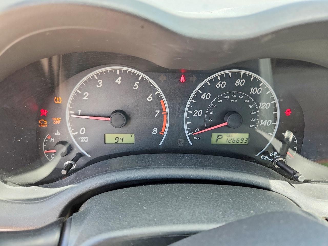 2011 Toyota Corolla Le Silver vin: 2T1BU4EE5BC688501