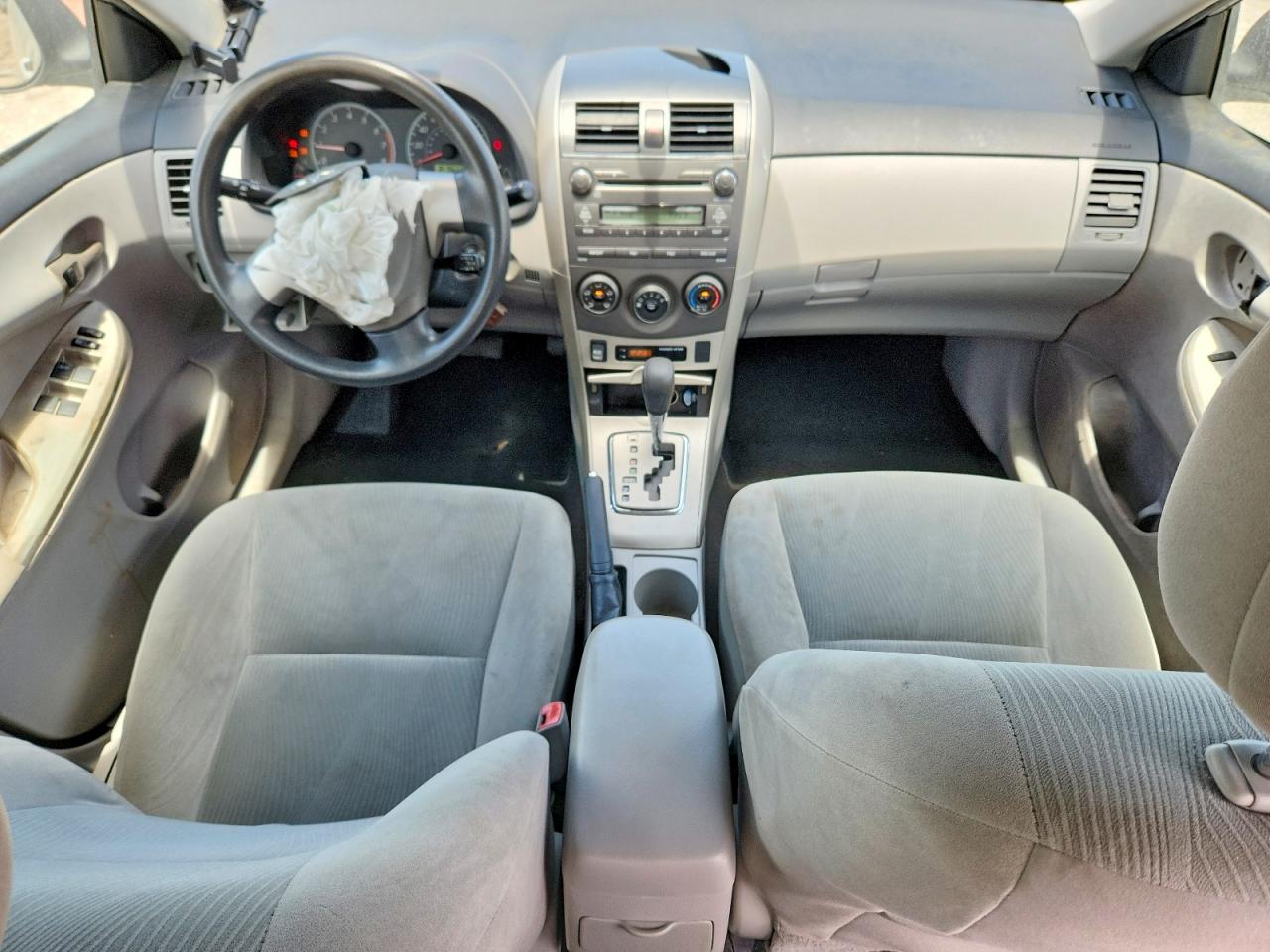 2011 Toyota Corolla Le Silver vin: 2T1BU4EE5BC688501