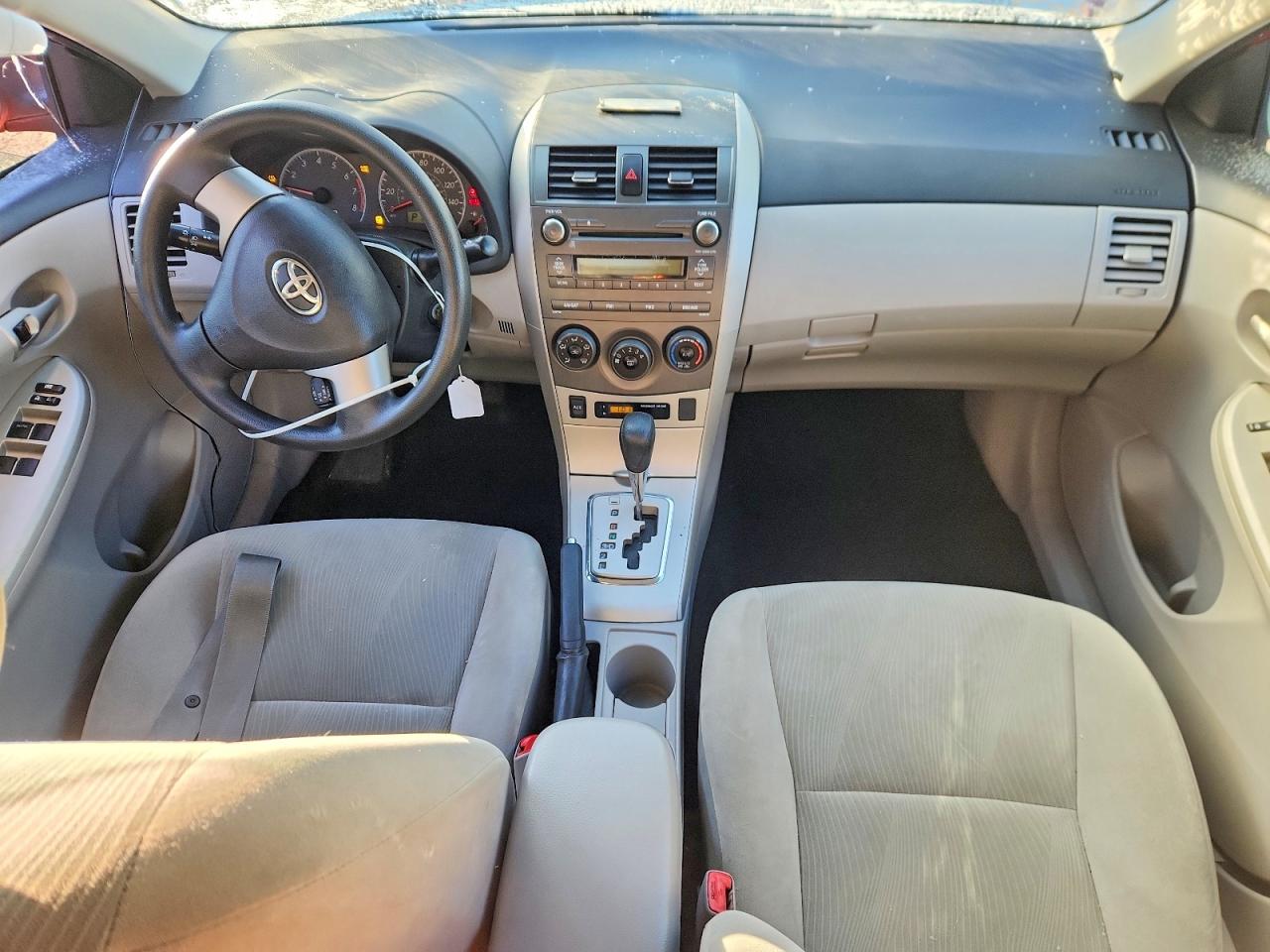 2011 Toyota Corolla Base Red vin: 2T1BU4EE5BC695271