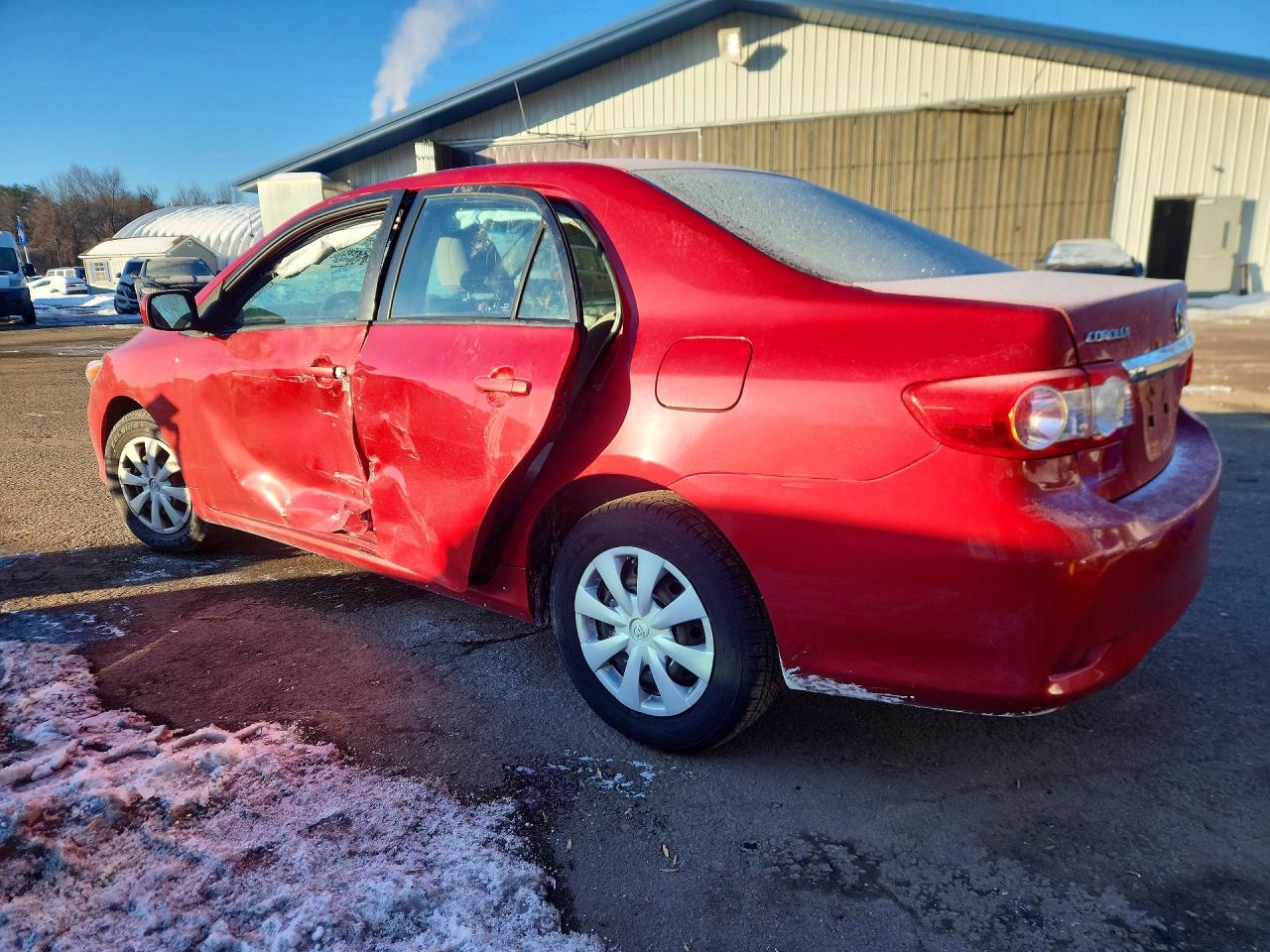 2011 Toyota Corolla Base Red vin: 2T1BU4EE5BC695271