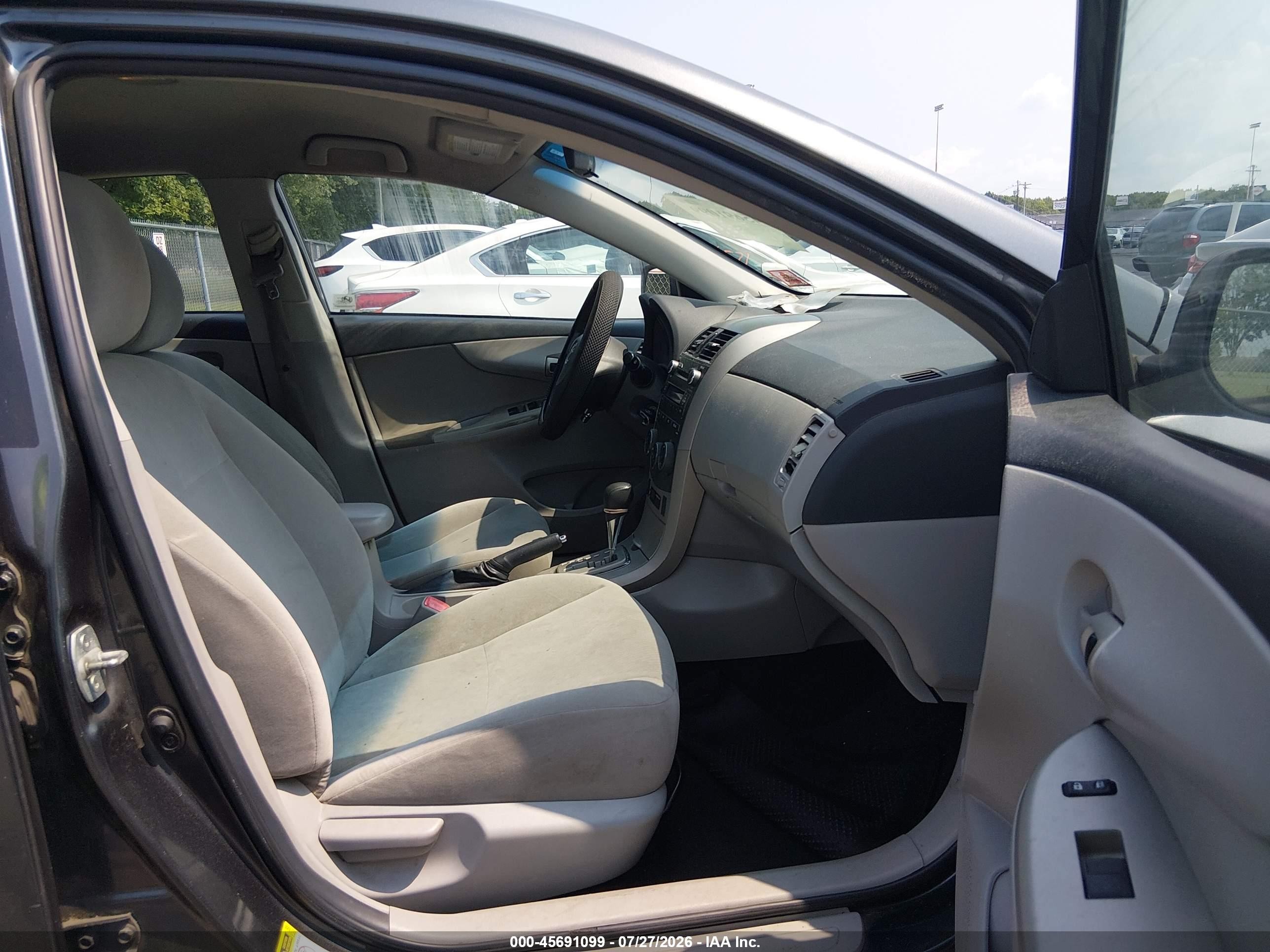 2011 Toyota Corolla Le Gray vin: 2T1BU4EE5BC713378