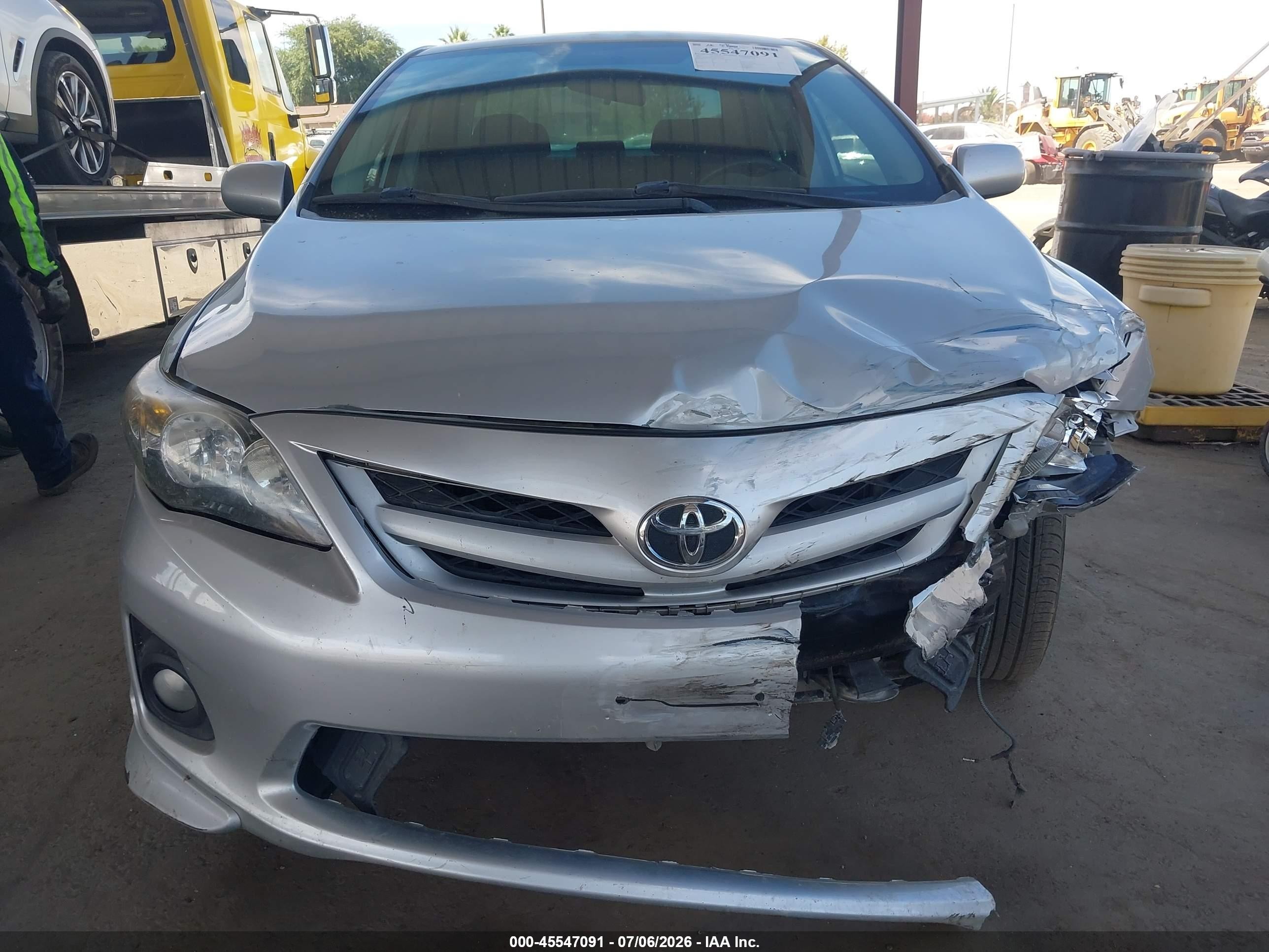 2011 Toyota Corolla S Silver vin: 2T1BU4EE5BC716264