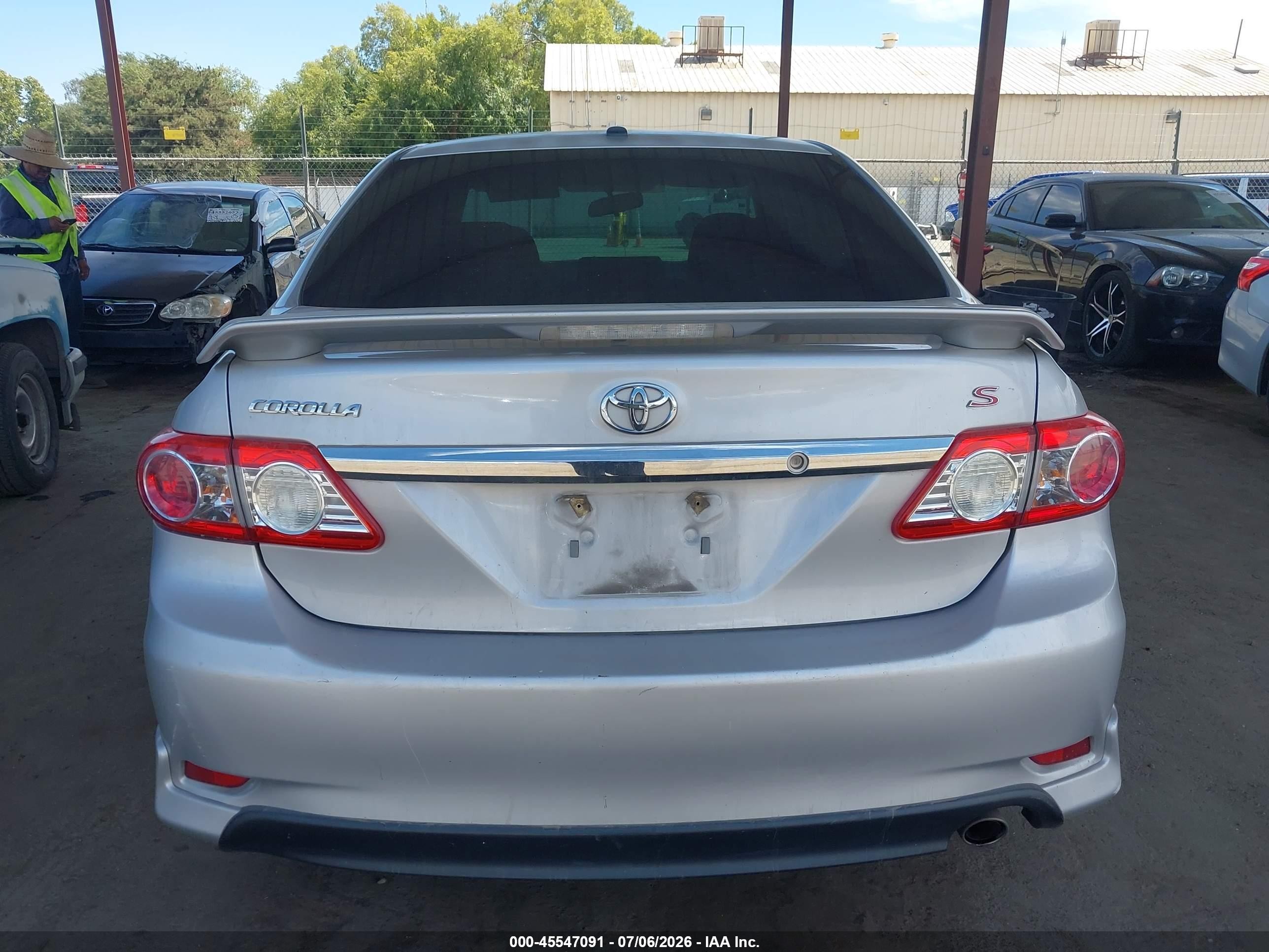 2011 Toyota Corolla S Silver vin: 2T1BU4EE5BC716264