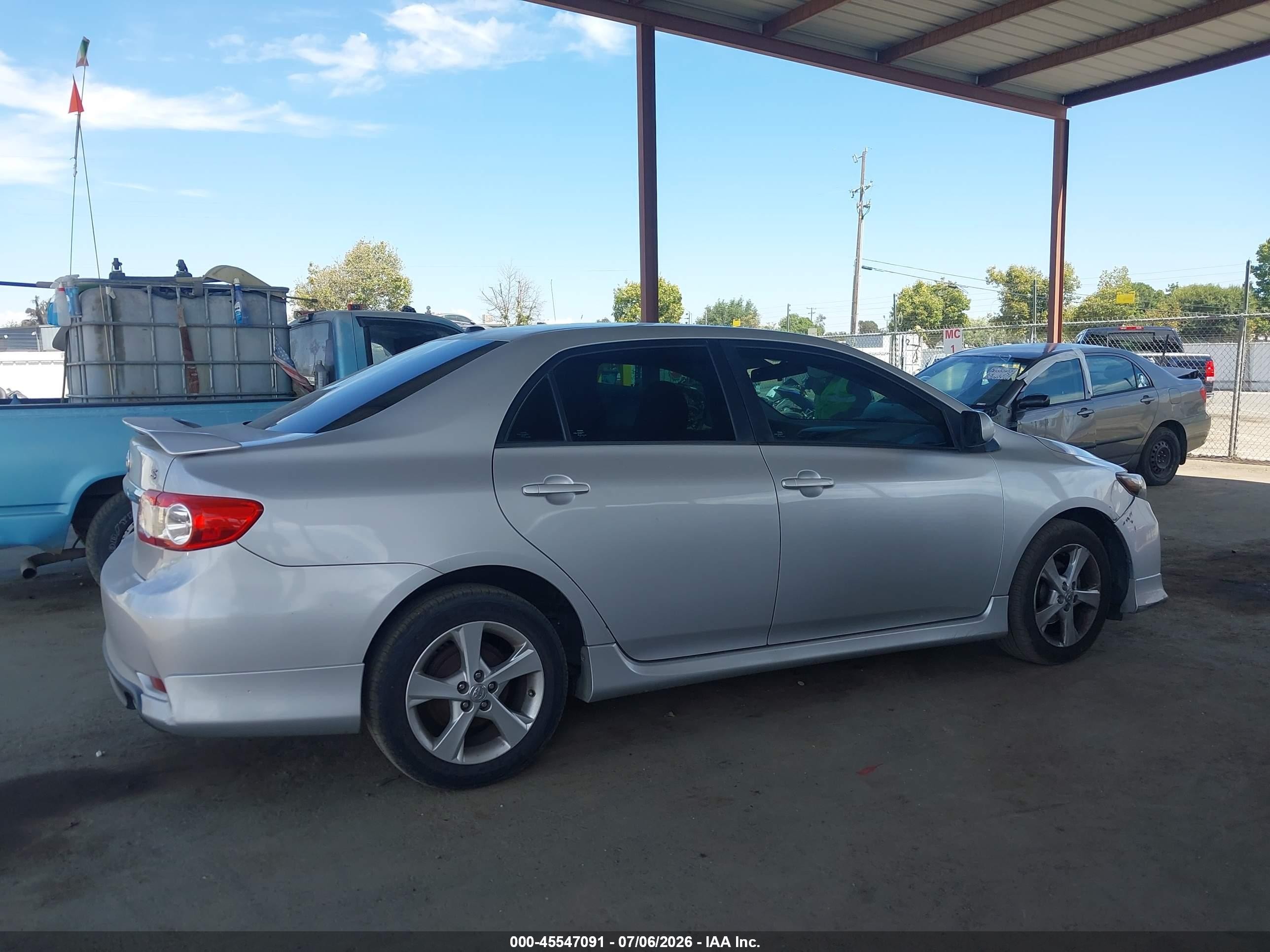 2011 Toyota Corolla S Silver vin: 2T1BU4EE5BC716264