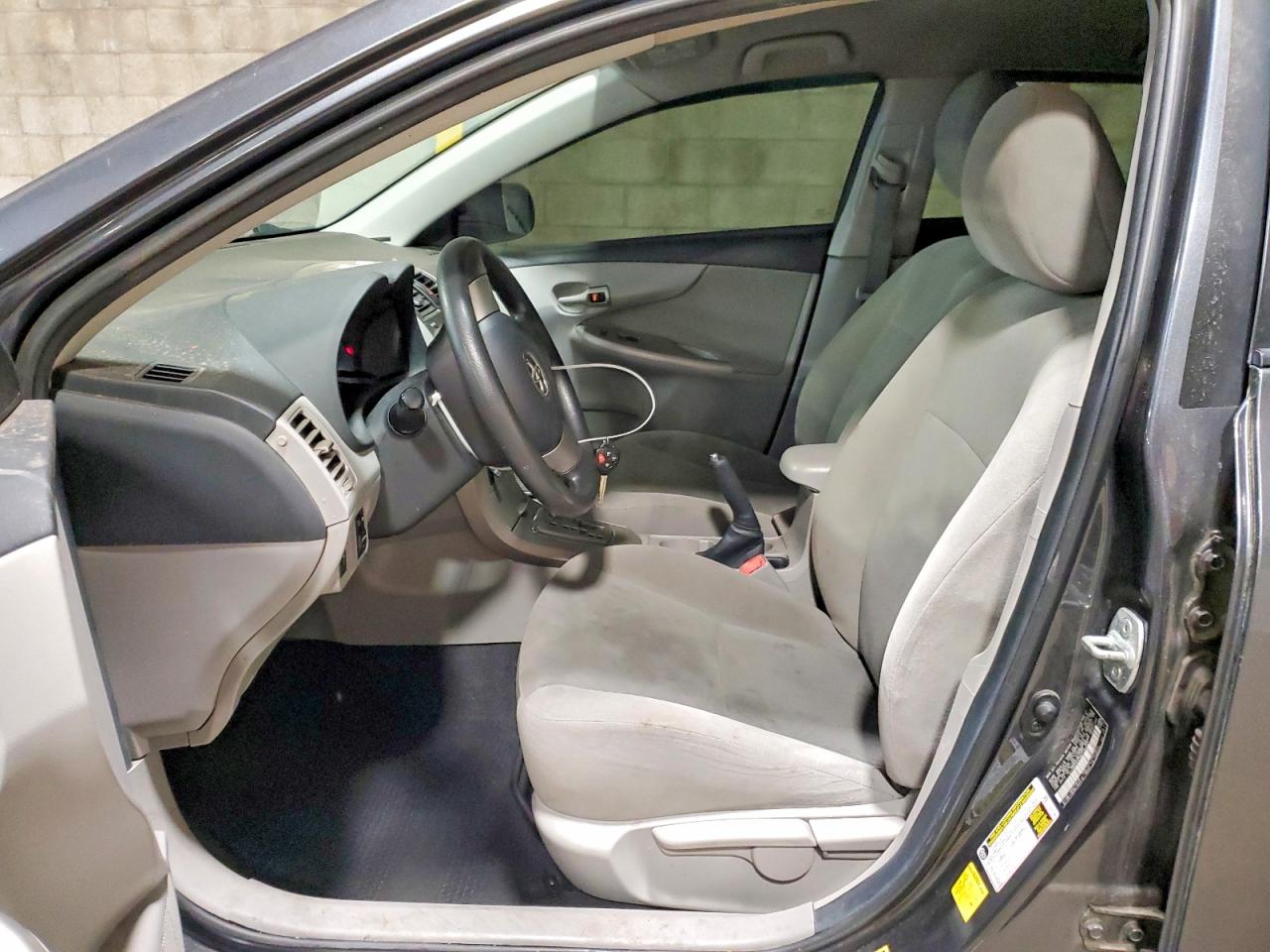2011 Toyota Corolla Le Charcoal vin: 2T1BU4EE5BC730357
